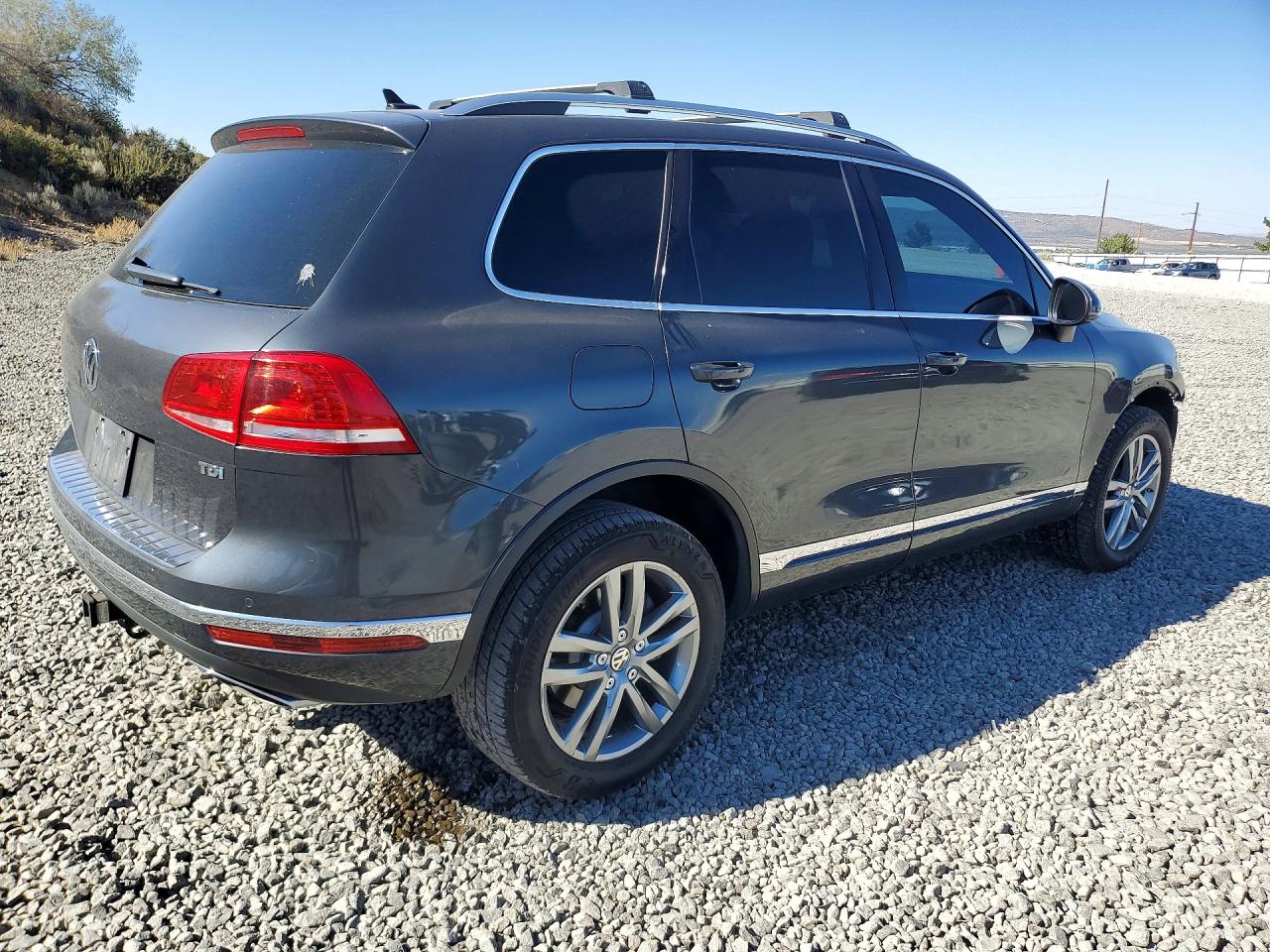 2015 Volkswagen Touareg V6 Tdi Charcoal vin: WVGEP9BP3FD002466