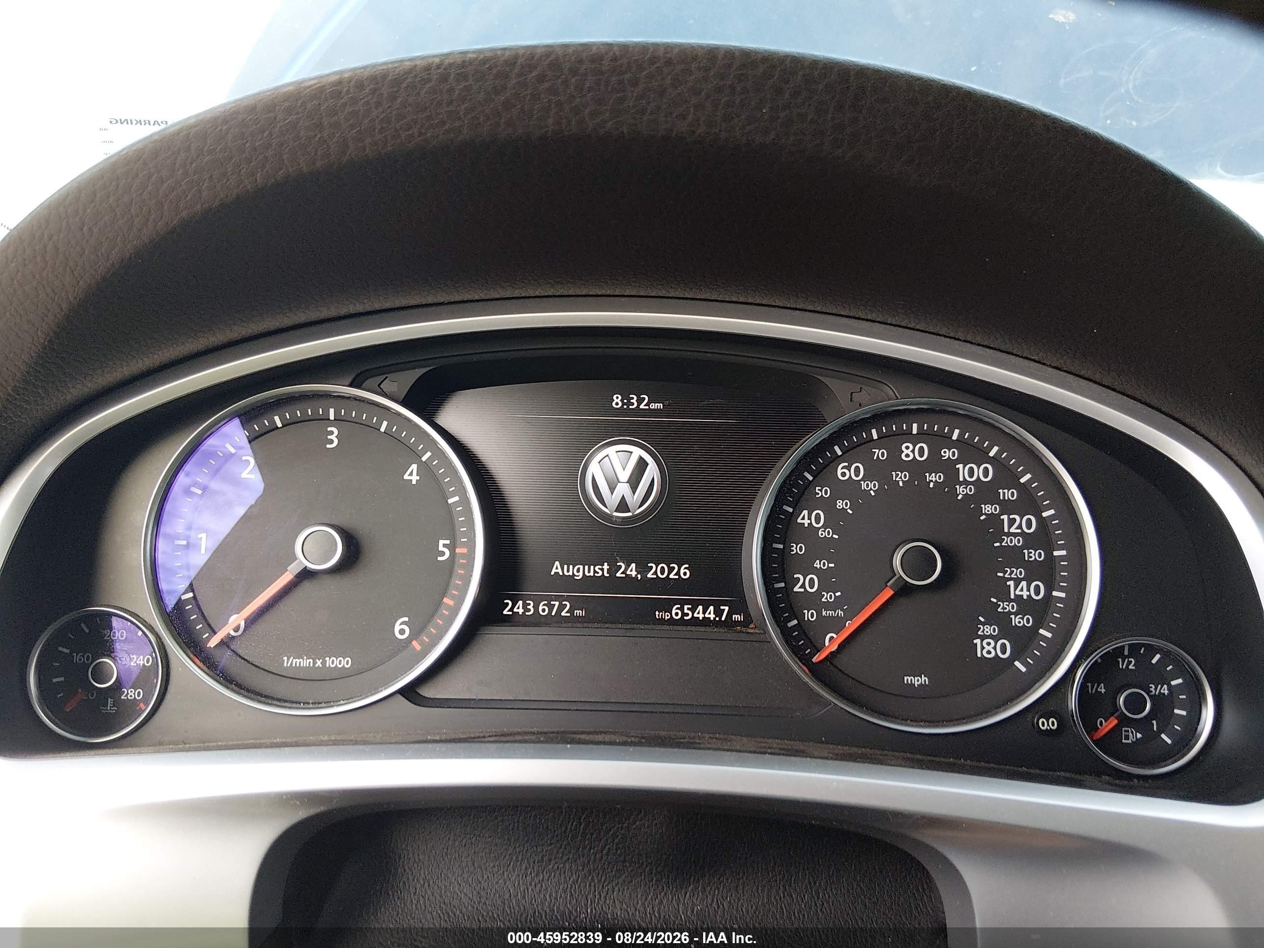 2013 Volkswagen Touareg Tdi Executive Black vin: WVGEP9BP4DD000528
