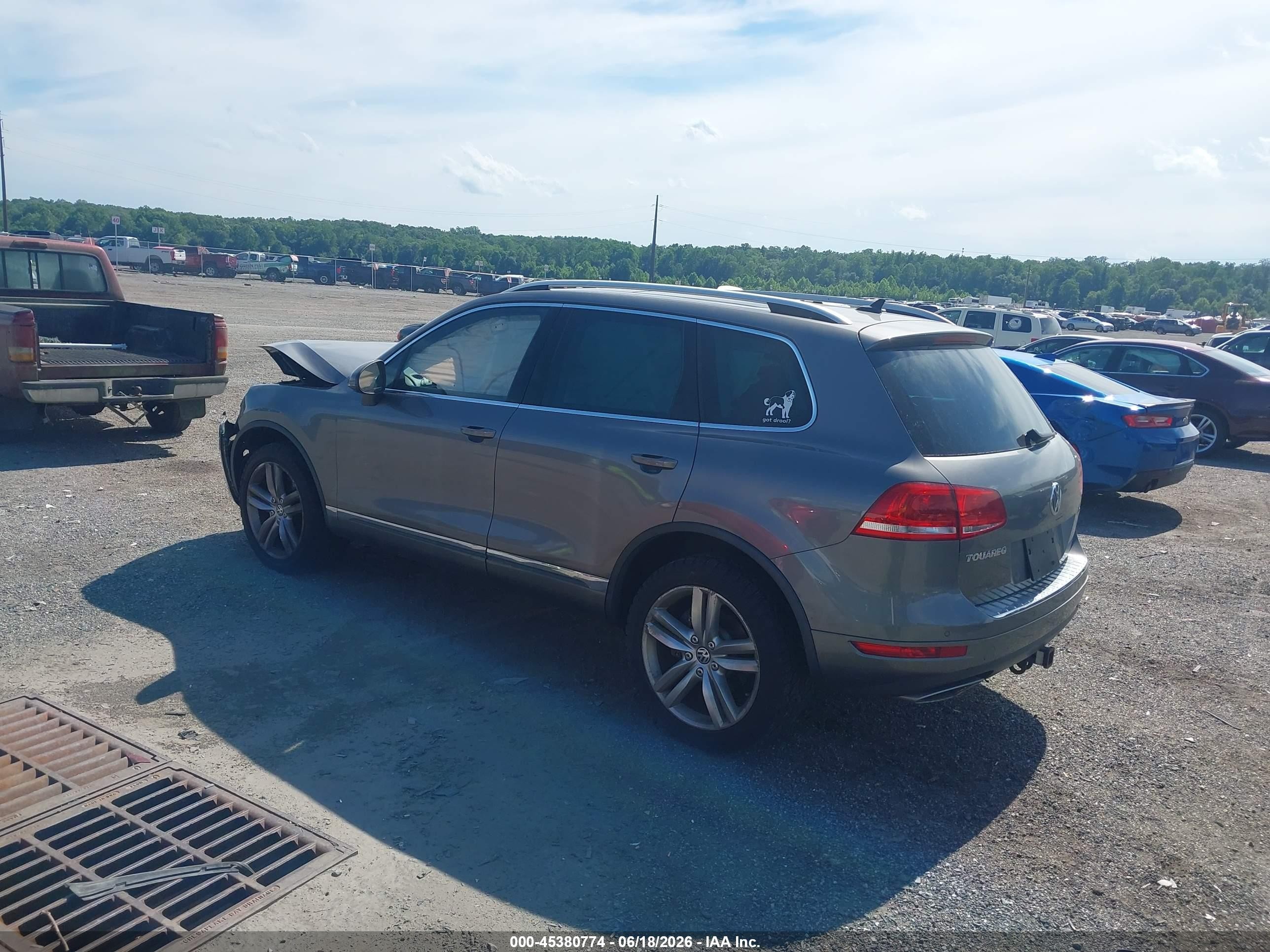 2013 Volkswagen Touareg Tdi Executive Gray vin: WVGEP9BP4DD012209