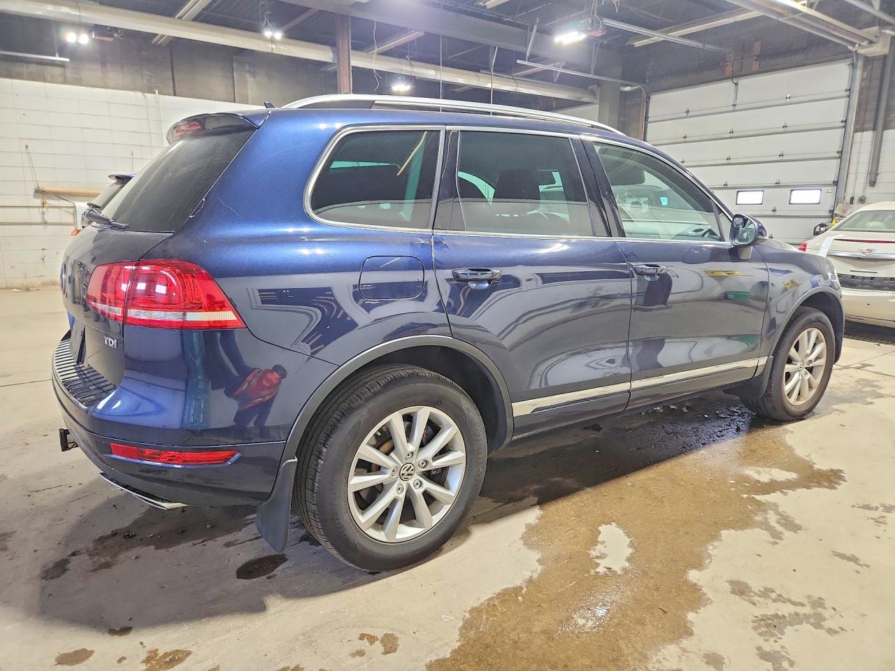 2013 Volkswagen Touareg V6 Tdi Синий vin: WVGEP9BP4DD012873