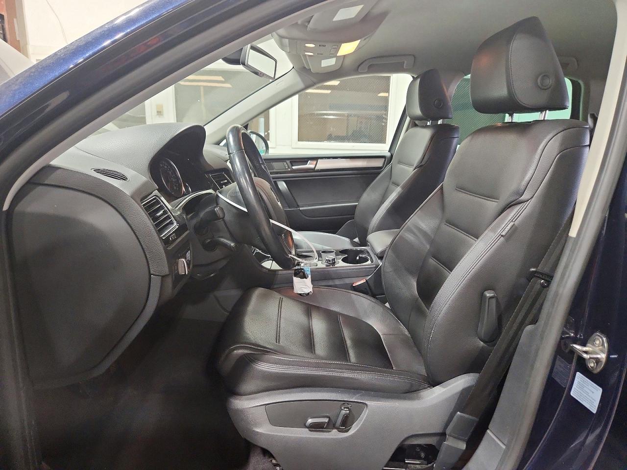 2013 Volkswagen Touareg V6 Tdi Синий vin: WVGEP9BP4DD012873