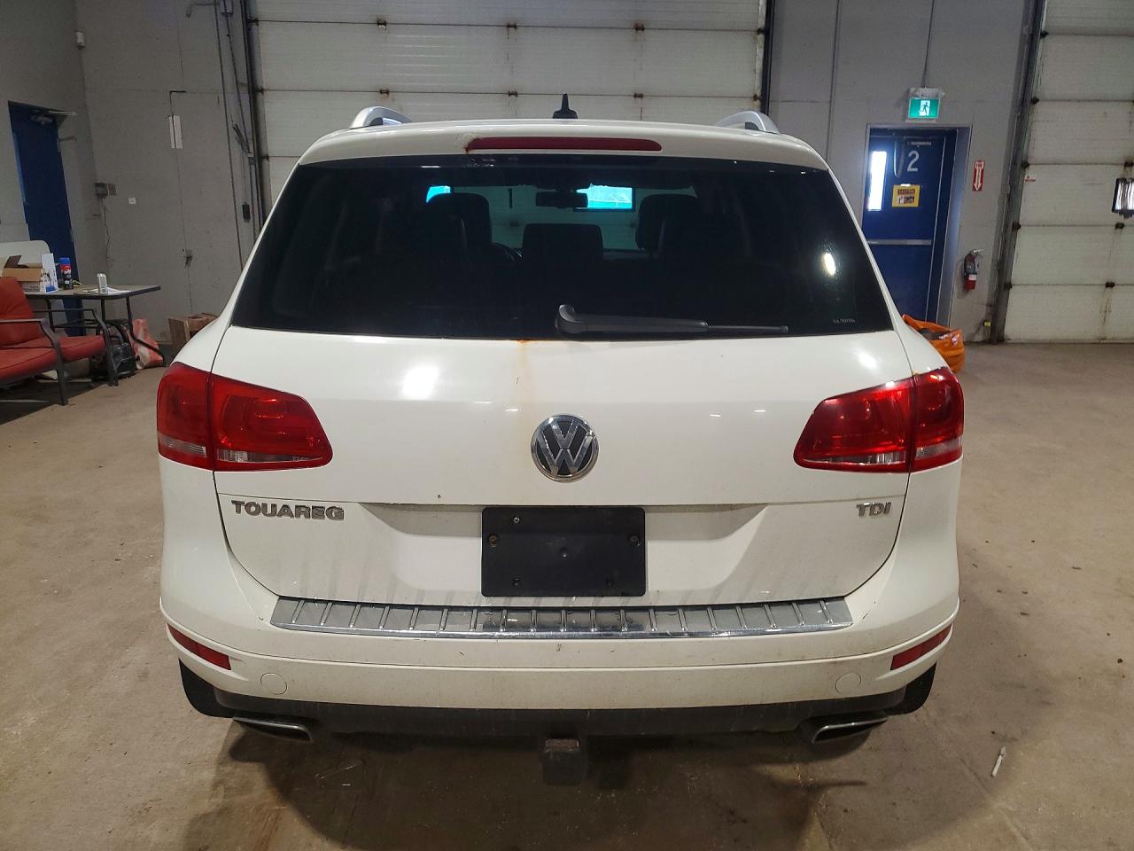 2013 Volkswagen Touareg V6 Tdi White vin: WVGEP9BP5DD000277