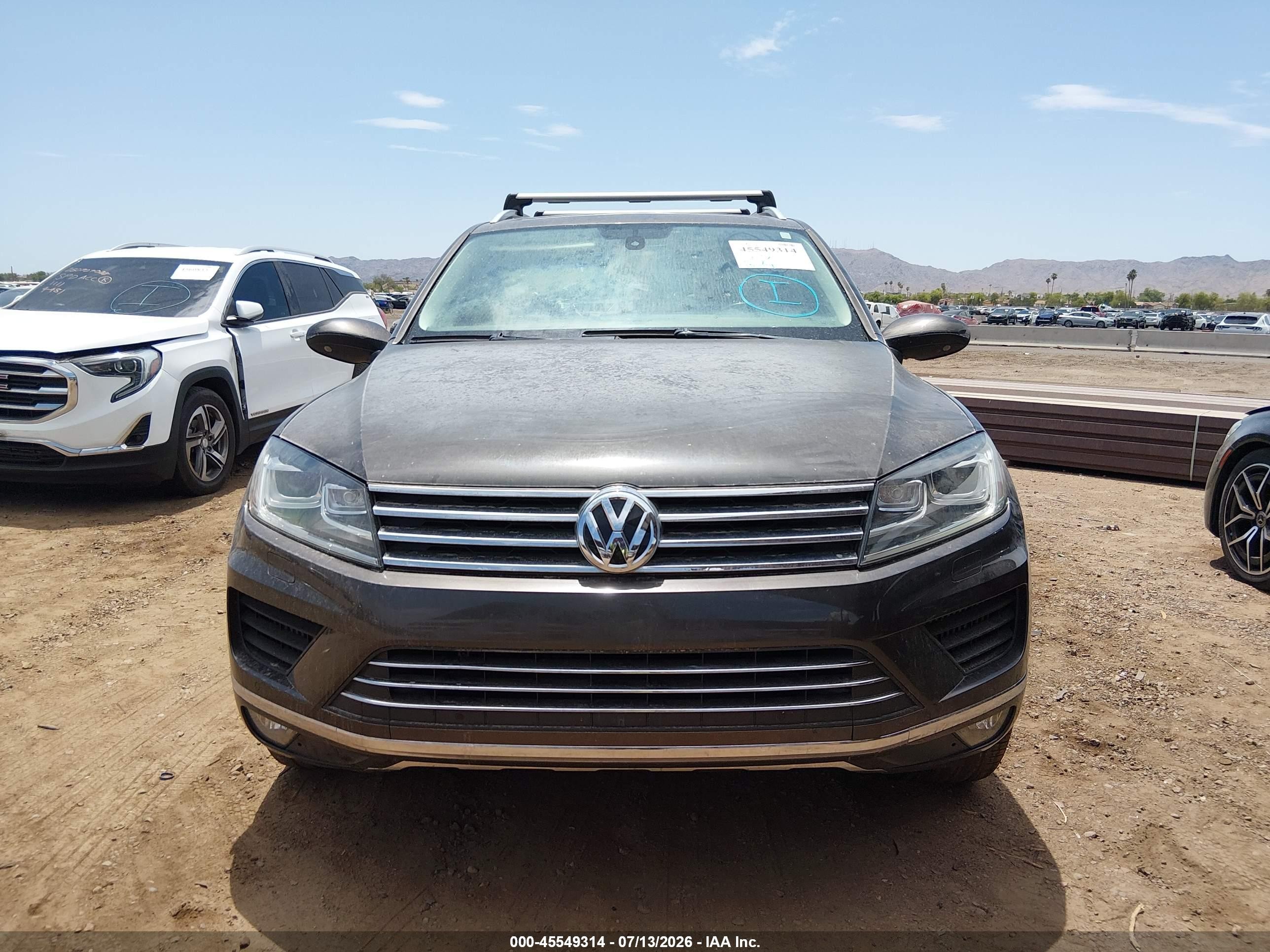 2015 Volkswagen Touareg Tdi Lux Серый vin: WVGEP9BP5FD007412