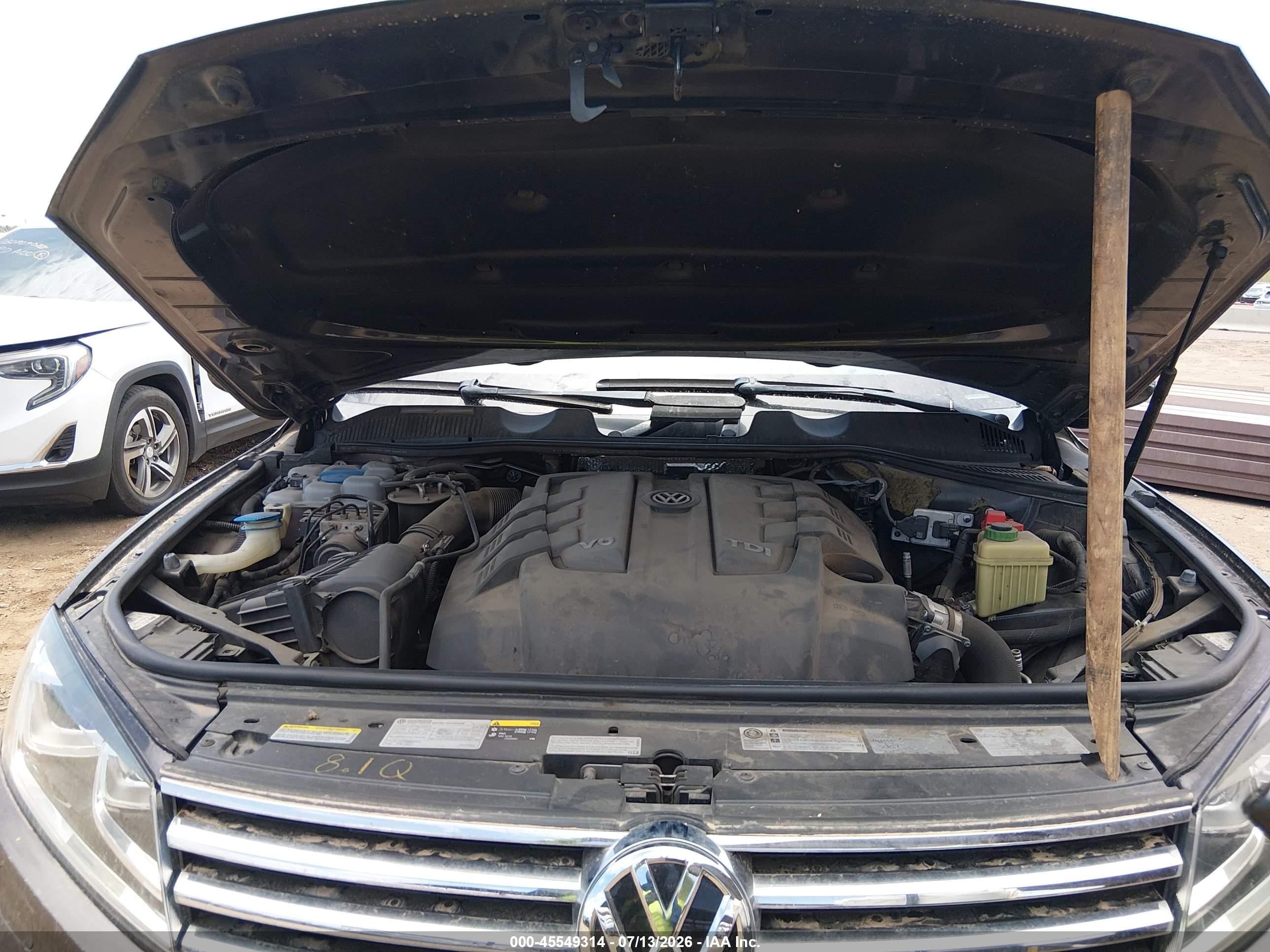 2015 Volkswagen Touareg Tdi Lux Серый vin: WVGEP9BP5FD007412