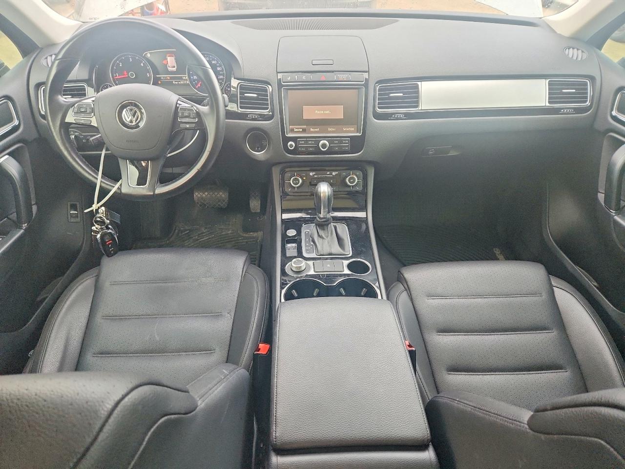 2015 Volkswagen Touareg V6 Tdi Silver vin: WVGEP9BP8FD004200