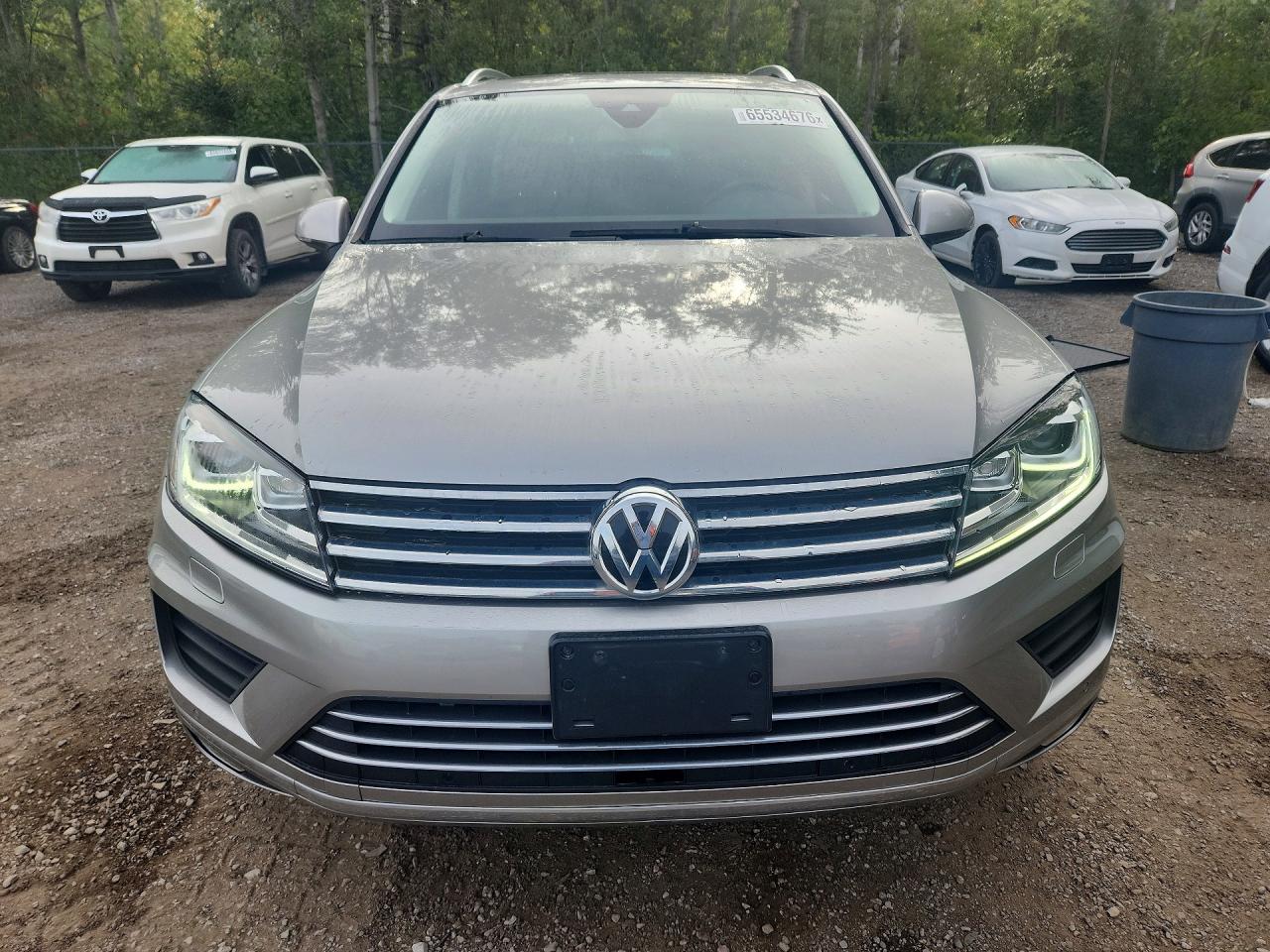 2015 Volkswagen Touareg V6 Tdi Silver vin: WVGEP9BP8FD004200