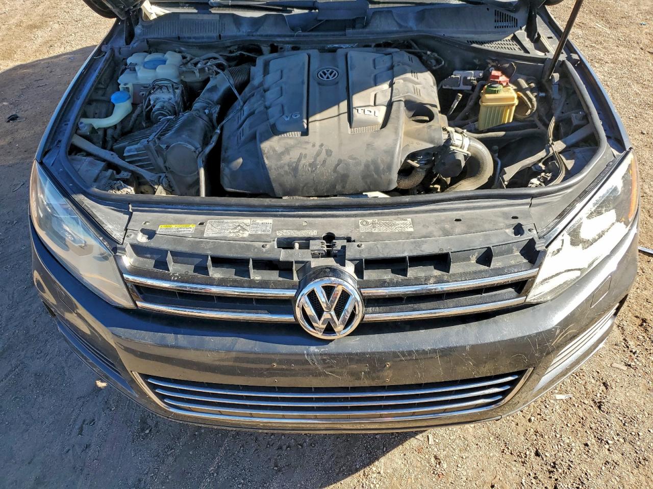 2013 Volkswagen Touareg V6 Tdi Charcoal vin: WVGEP9BP9DD003375