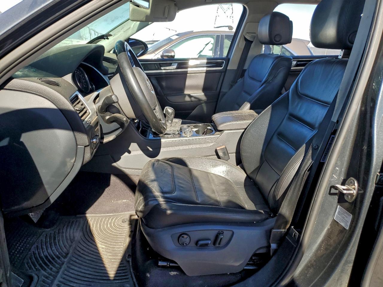2013 Volkswagen Touareg V6 Tdi Charcoal vin: WVGEP9BP9DD003375