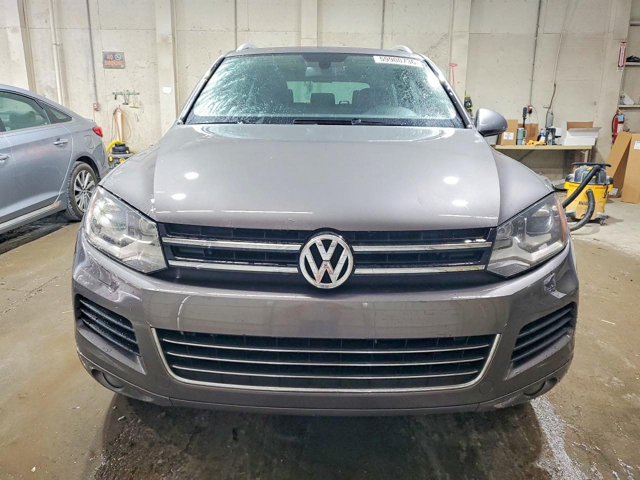 2013 Volkswagen Touareg V6 Tdi Gray vin: WVGEP9BP9DD003652