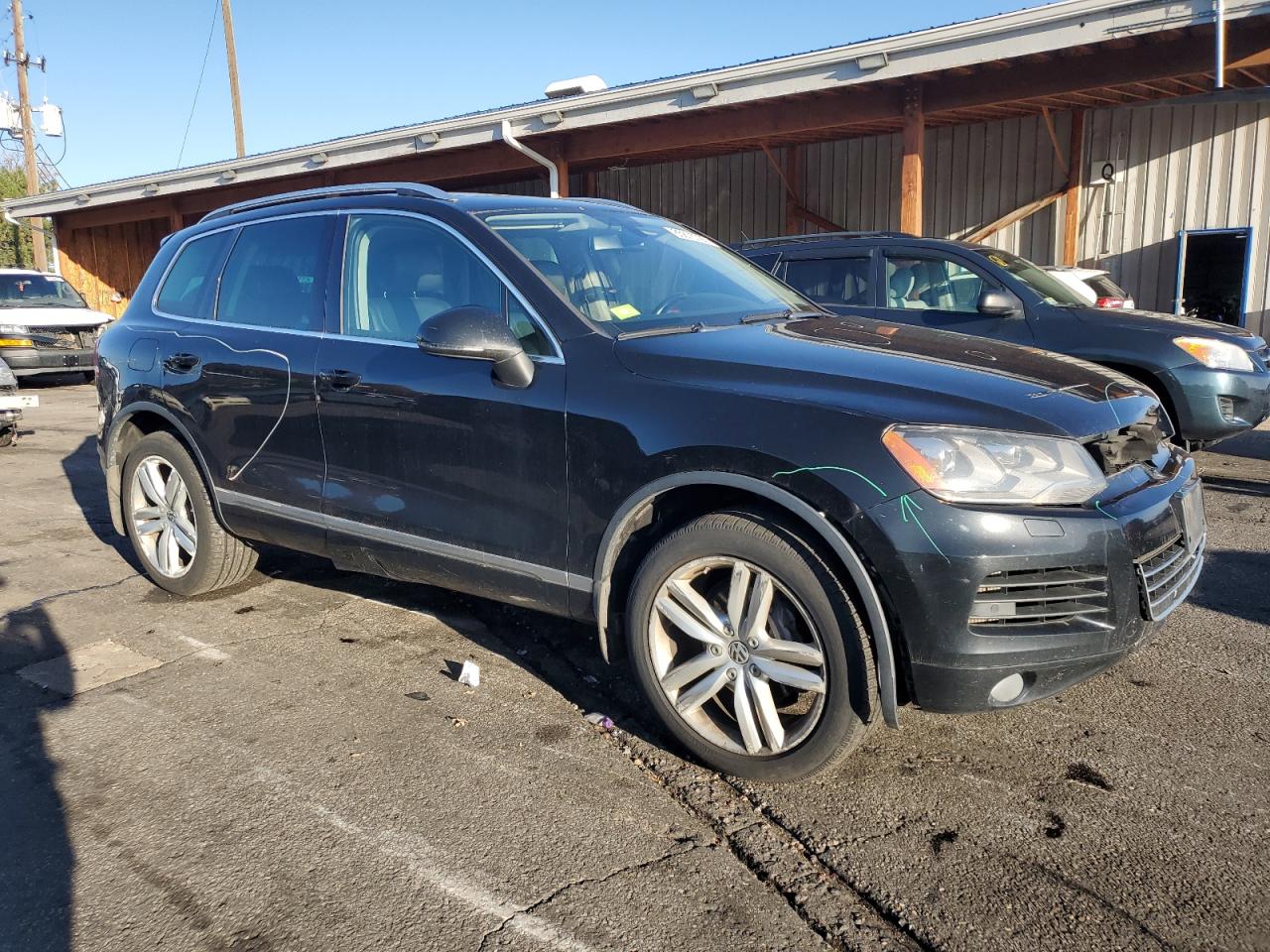 2014 Volkswagen Touareg V6 Tdi Black vin: WVGEP9BP9ED008934