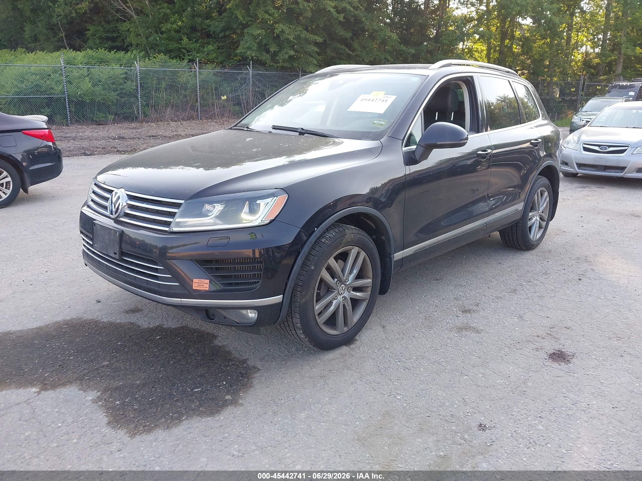2015 Volkswagen Touareg Tdi Lux Black vin: WVGEP9BP9FD002424