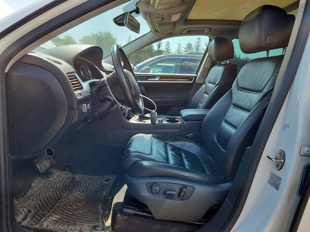 2013 Volkswagen Touareg V6 Tdi Белый vin: WVGEP9BPXDD013011
