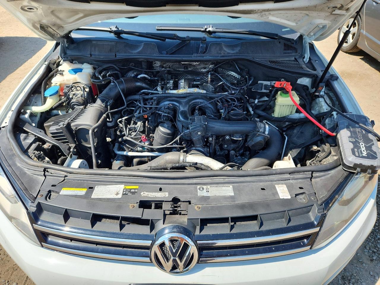 2013 Volkswagen Touareg V6 Tdi Белый vin: WVGEP9BPXDD013011