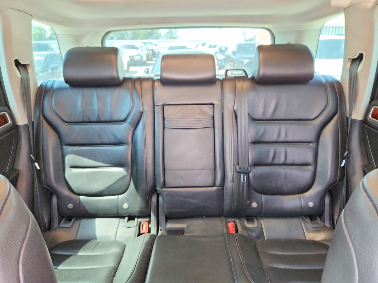 2013 Volkswagen Touareg V6 Tdi Белый vin: WVGEP9BPXDD013011