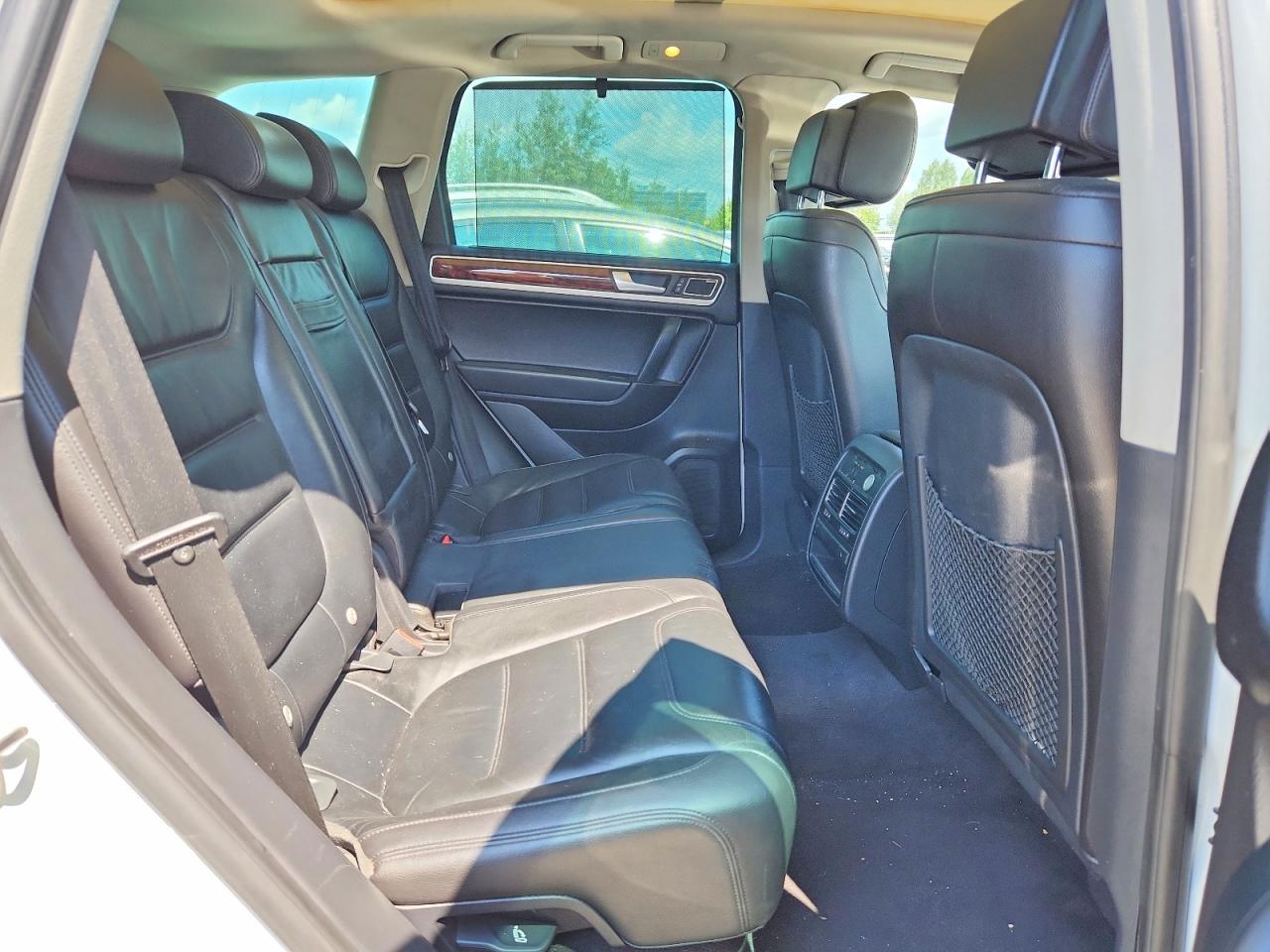 2013 Volkswagen Touareg V6 Tdi Белый vin: WVGEP9BPXDD013011