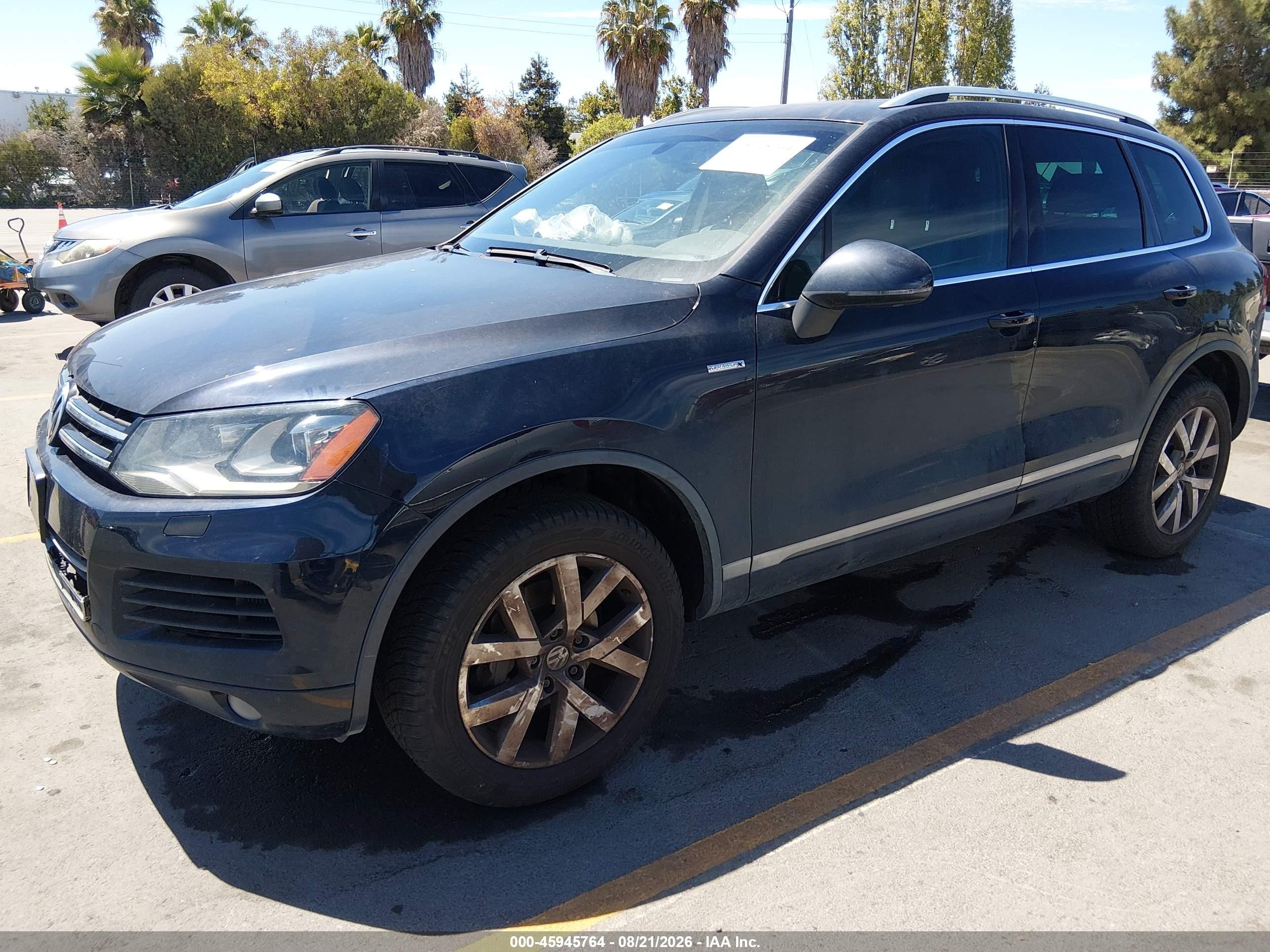 2014 Volkswagen Touareg X Black vin: WVGEP9BPXED014886