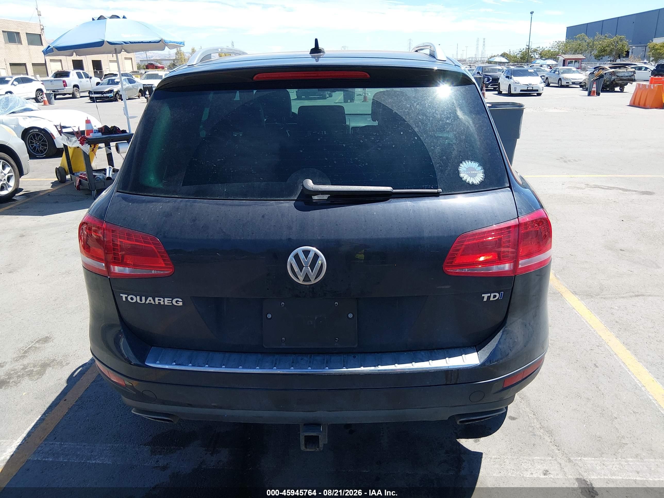 2014 Volkswagen Touareg X Black vin: WVGEP9BPXED014886