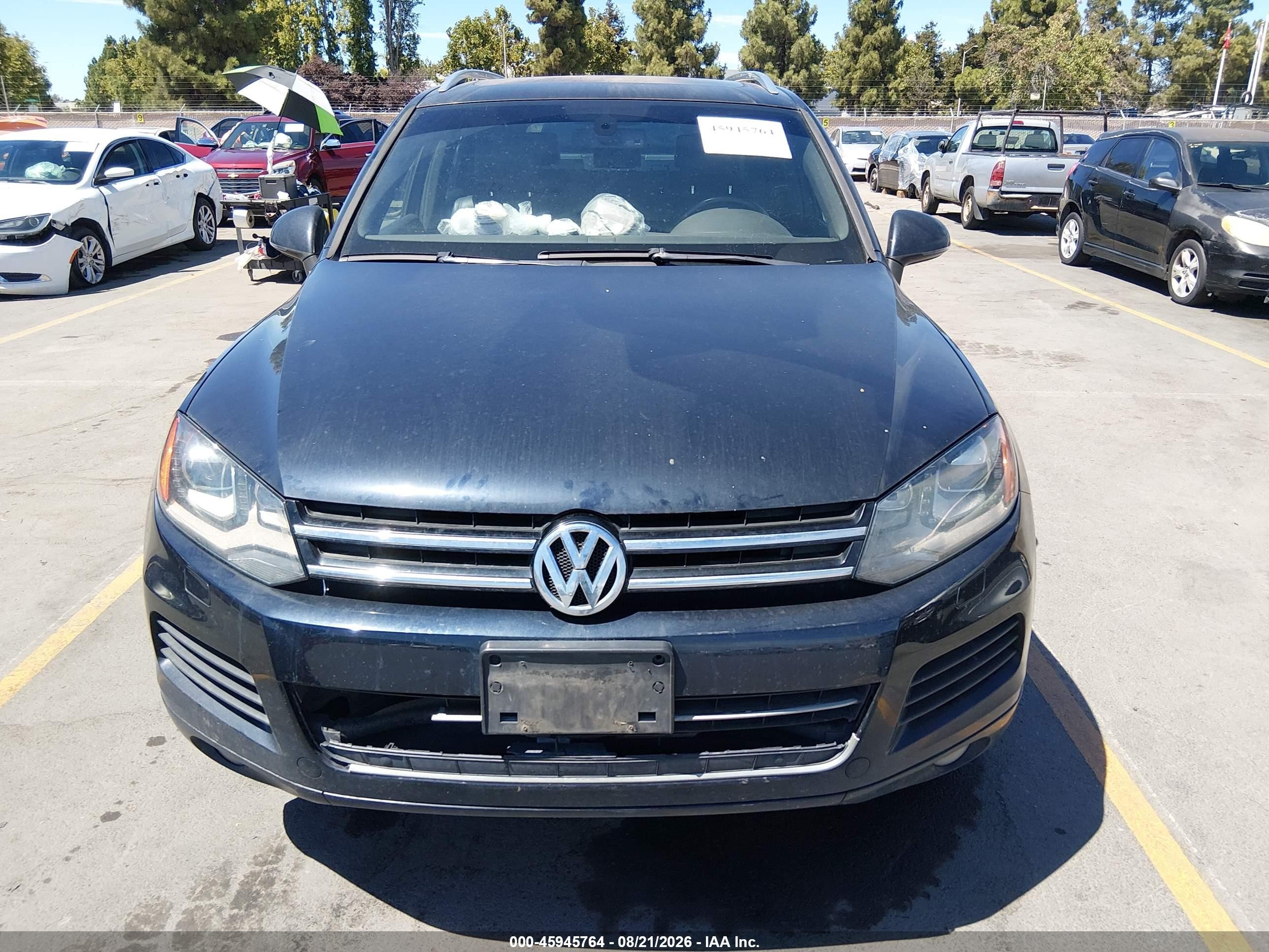 2014 Volkswagen Touareg X Black vin: WVGEP9BPXED014886