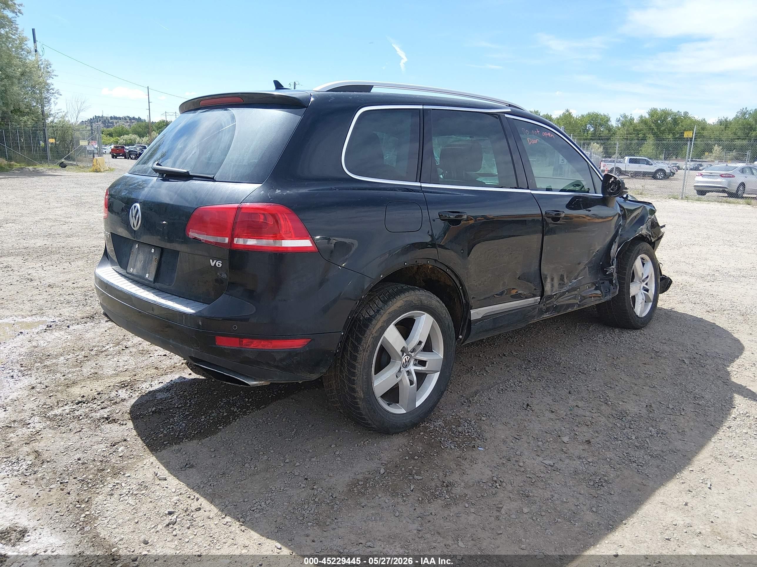 2012 Volkswagen Touareg Vr6 Lux Black vin: WVGFF9BP0CD001133