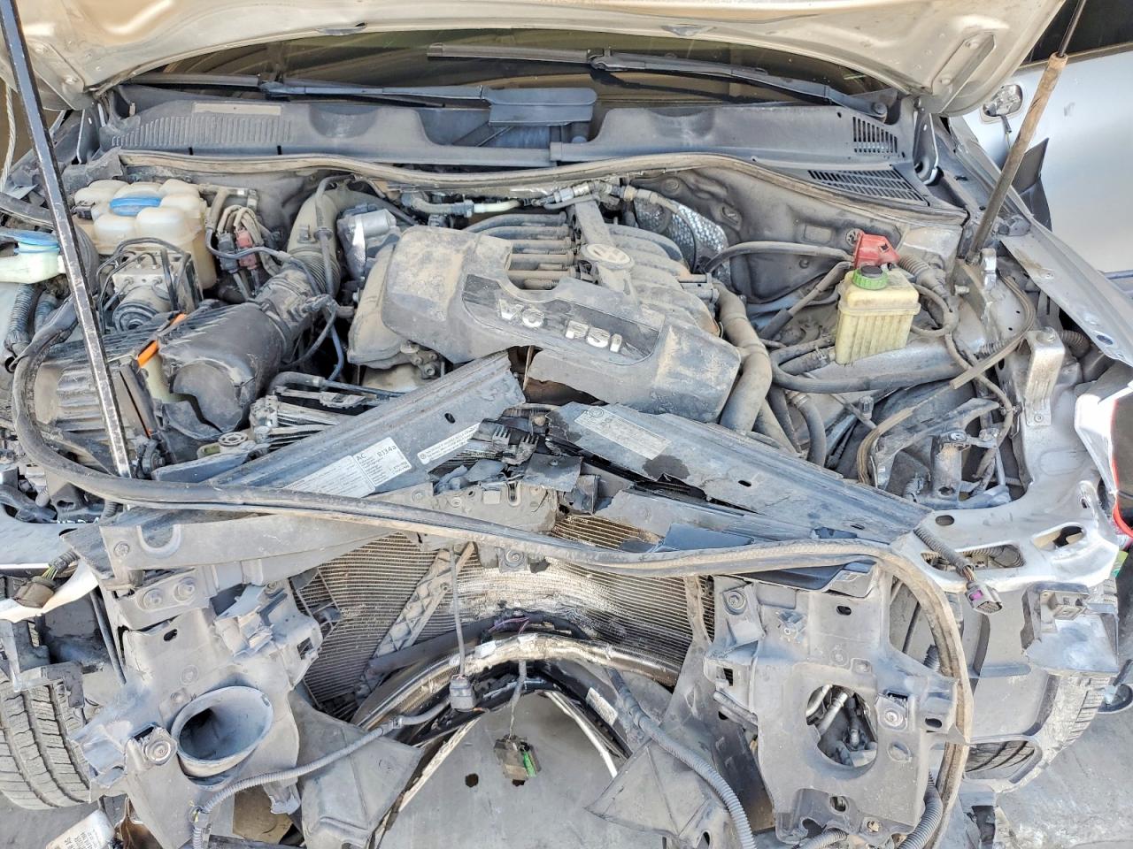 2012 Volkswagen Touareg V6 Silver vin: WVGFF9BP0CD005246