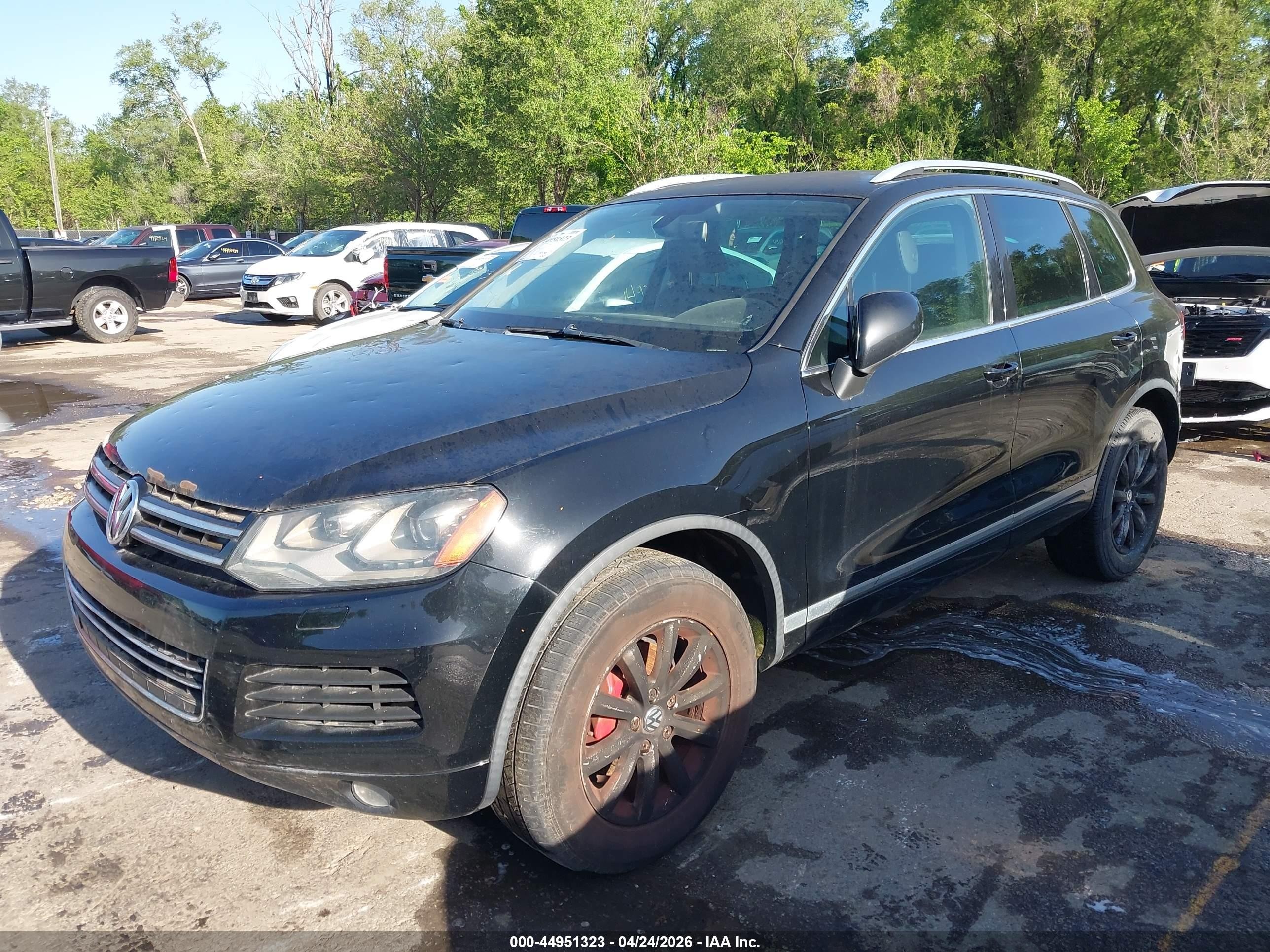 2011 Volkswagen Touareg Vr6 Sport Черный vin: WVGFF9BP1BD003598
