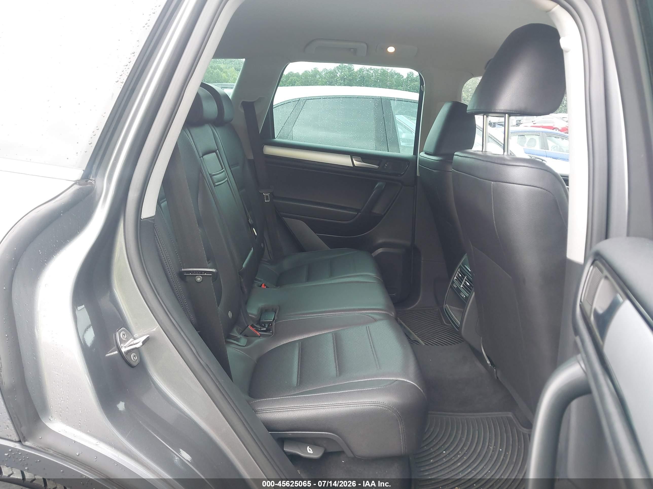 2011 Volkswagen Touareg Vr6 Sport Gray vin: WVGFF9BP2BD005022