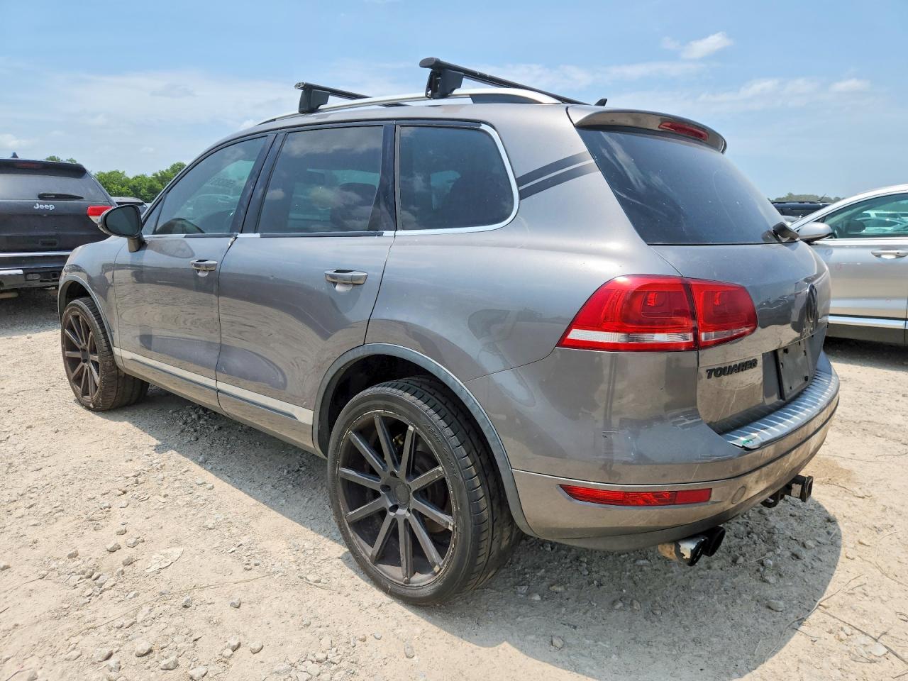 2011 Volkswagen Touareg V6 Gray vin: WVGFF9BP3BD001237
