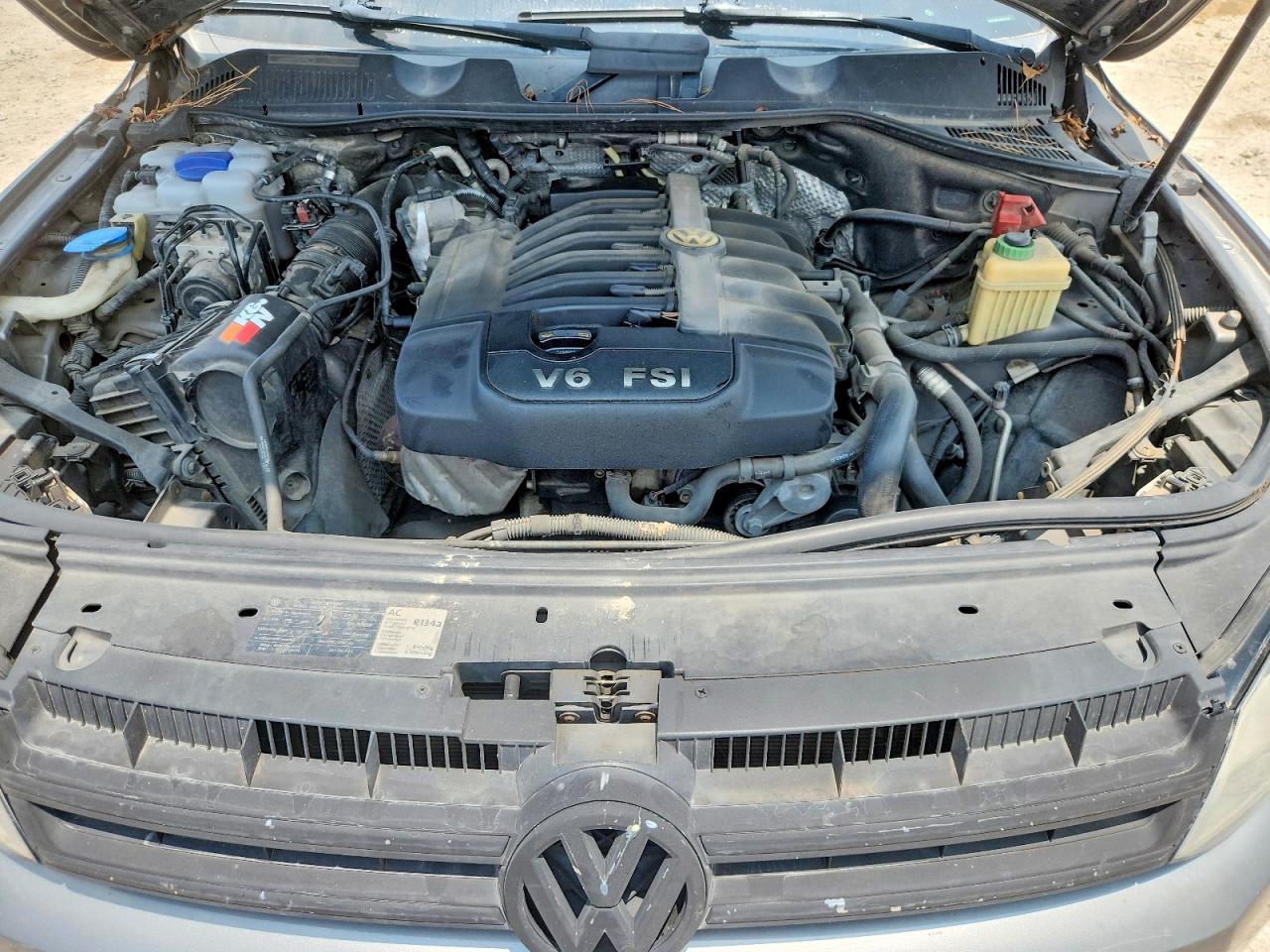 2011 Volkswagen Touareg V6 Gray vin: WVGFF9BP3BD001237