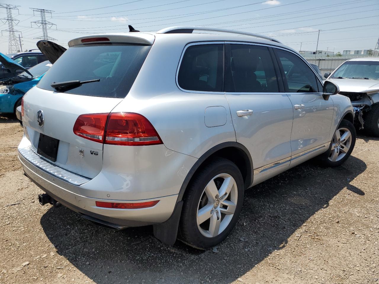 2012 Volkswagen Touareg V6 Silver vin: WVGFF9BP3CD003975