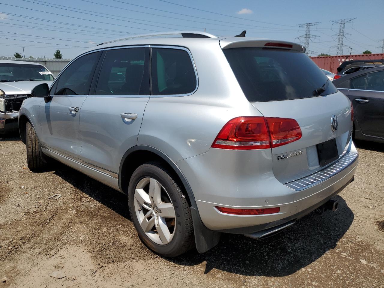 2012 Volkswagen Touareg V6 Silver vin: WVGFF9BP3CD003975