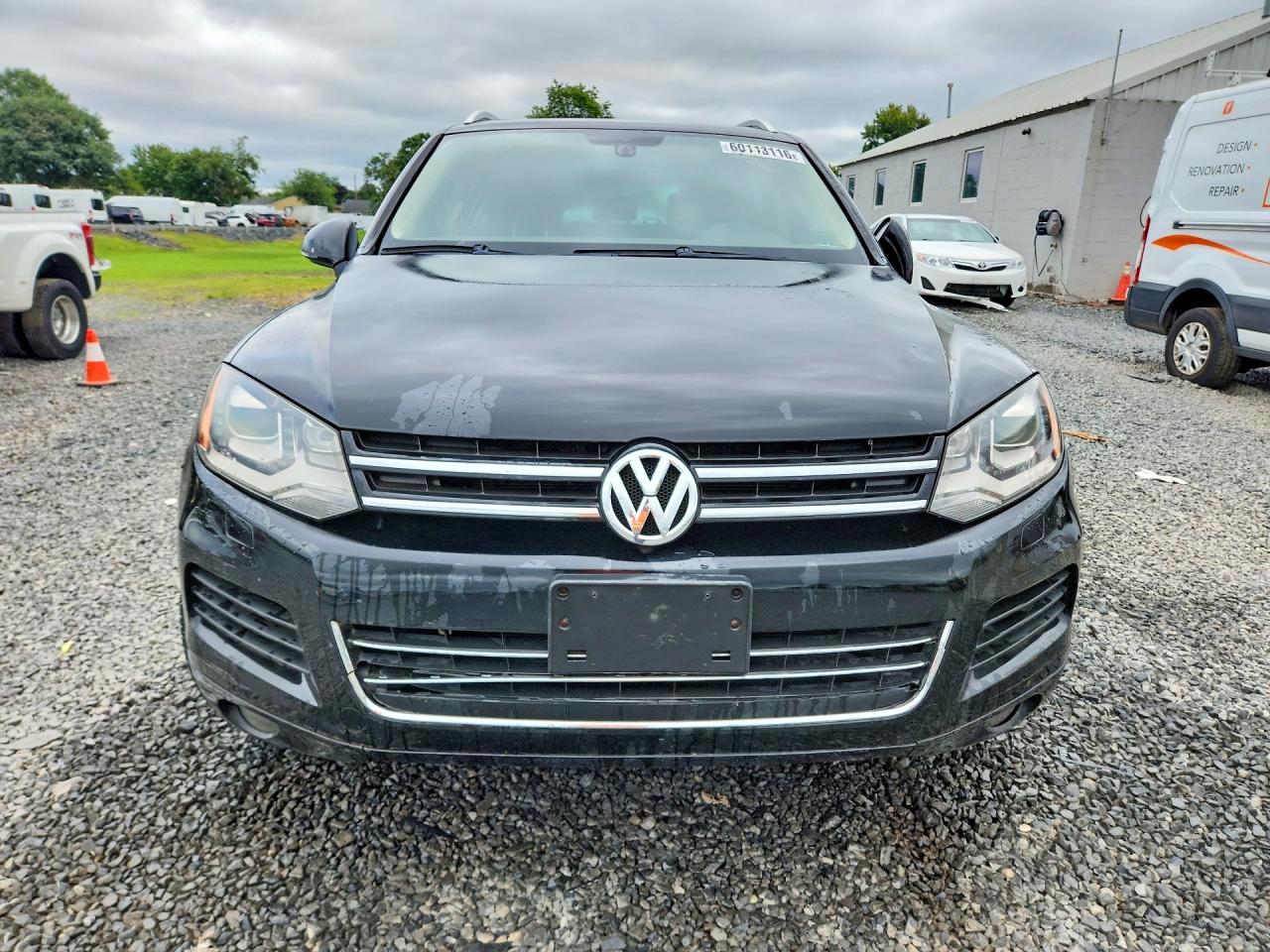 2011 Volkswagen Touareg V6 Black vin: WVGFF9BP4BD005930