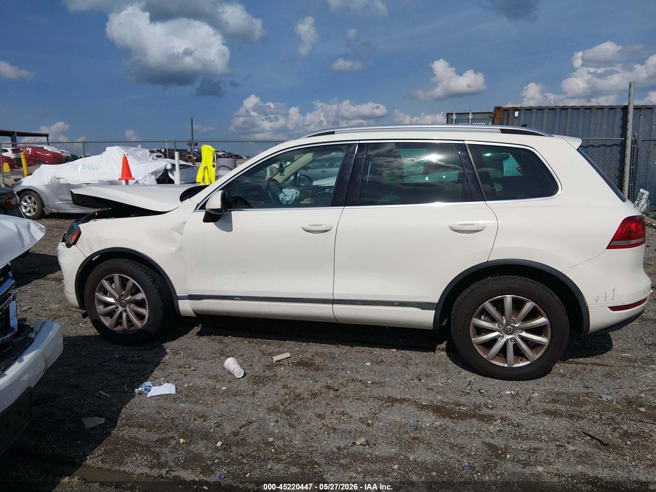 2012 Volkswagen Touareg Vr6 Sport White vin: WVGFF9BP4CD002575