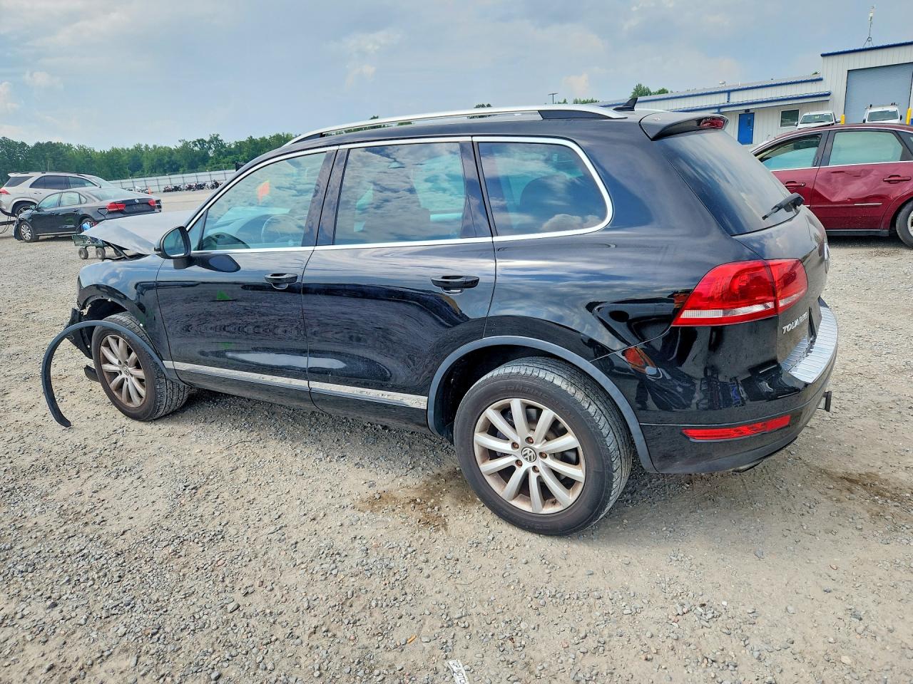 2011 Volkswagen Touareg V6 Black vin: WVGFF9BP5BD000753
