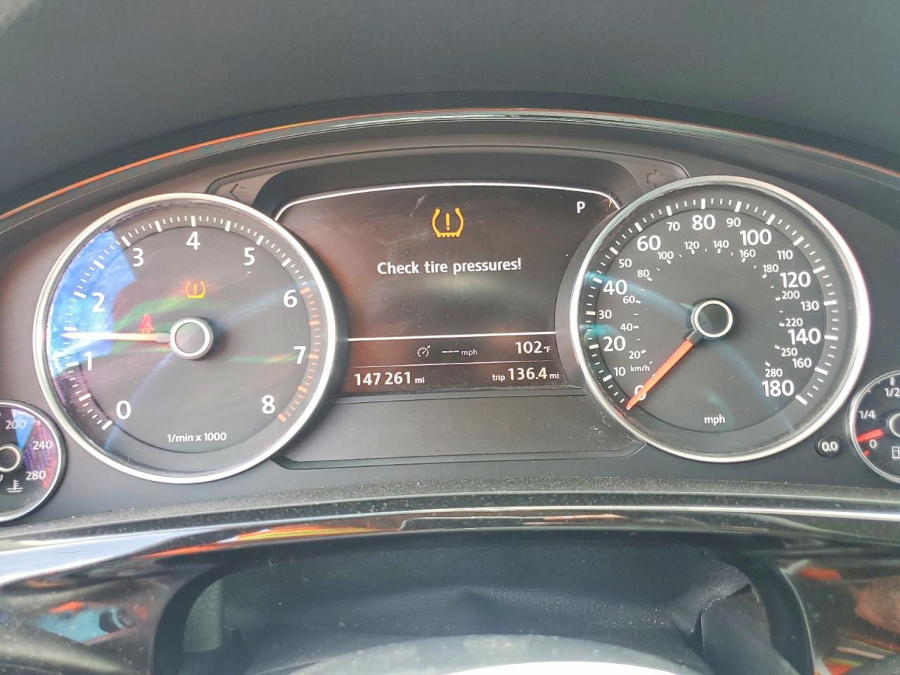 2011 Volkswagen Touareg V6 White vin: WVGFF9BP5BD002471