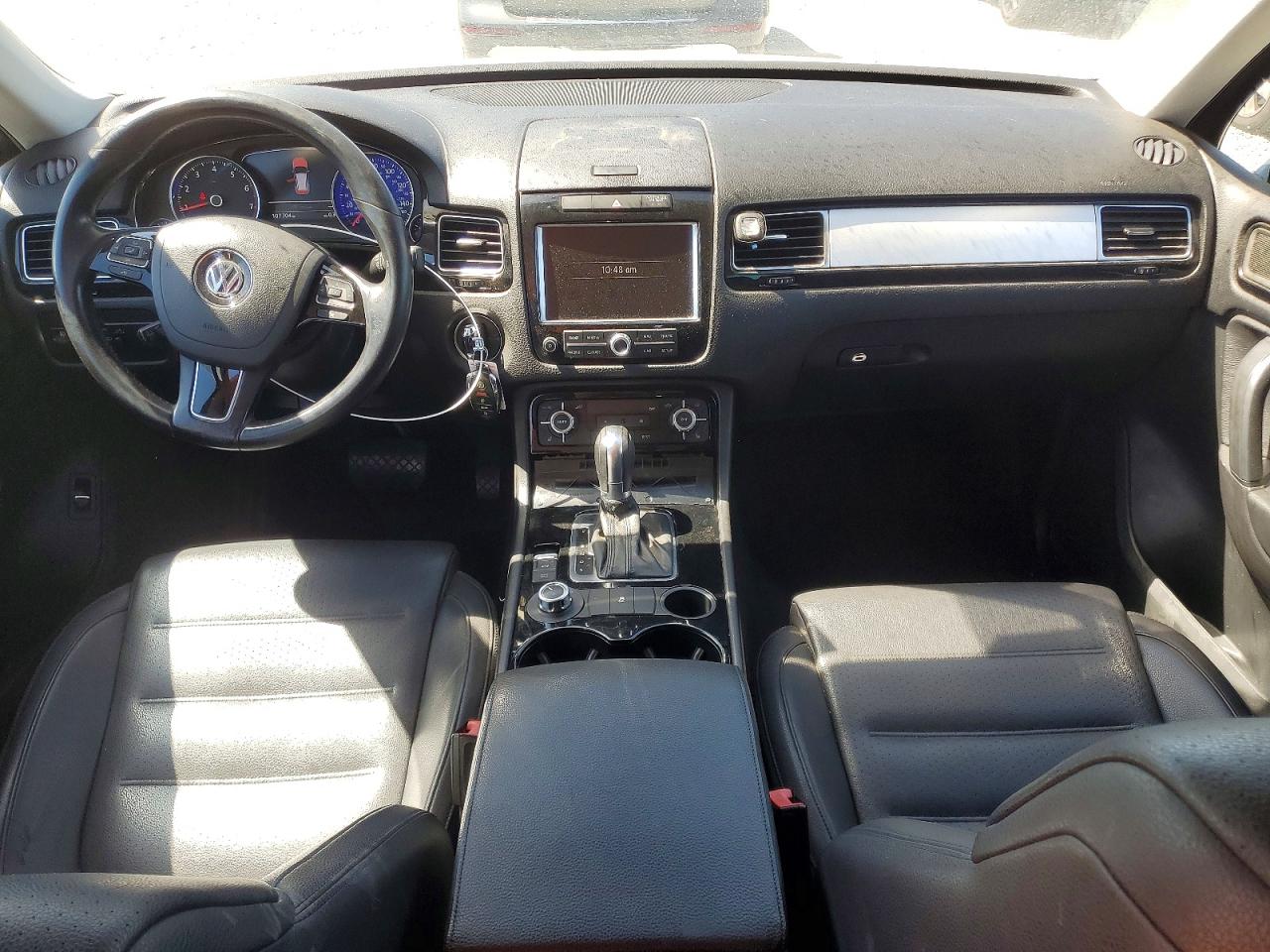 2011 Volkswagen Touareg V6 Серый vin: WVGFF9BP5BD004592
