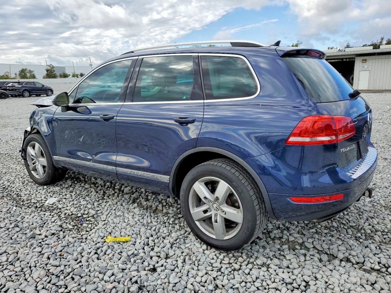 2011 Volkswagen Touareg V6 Blue vin: WVGFF9BP6BD000616