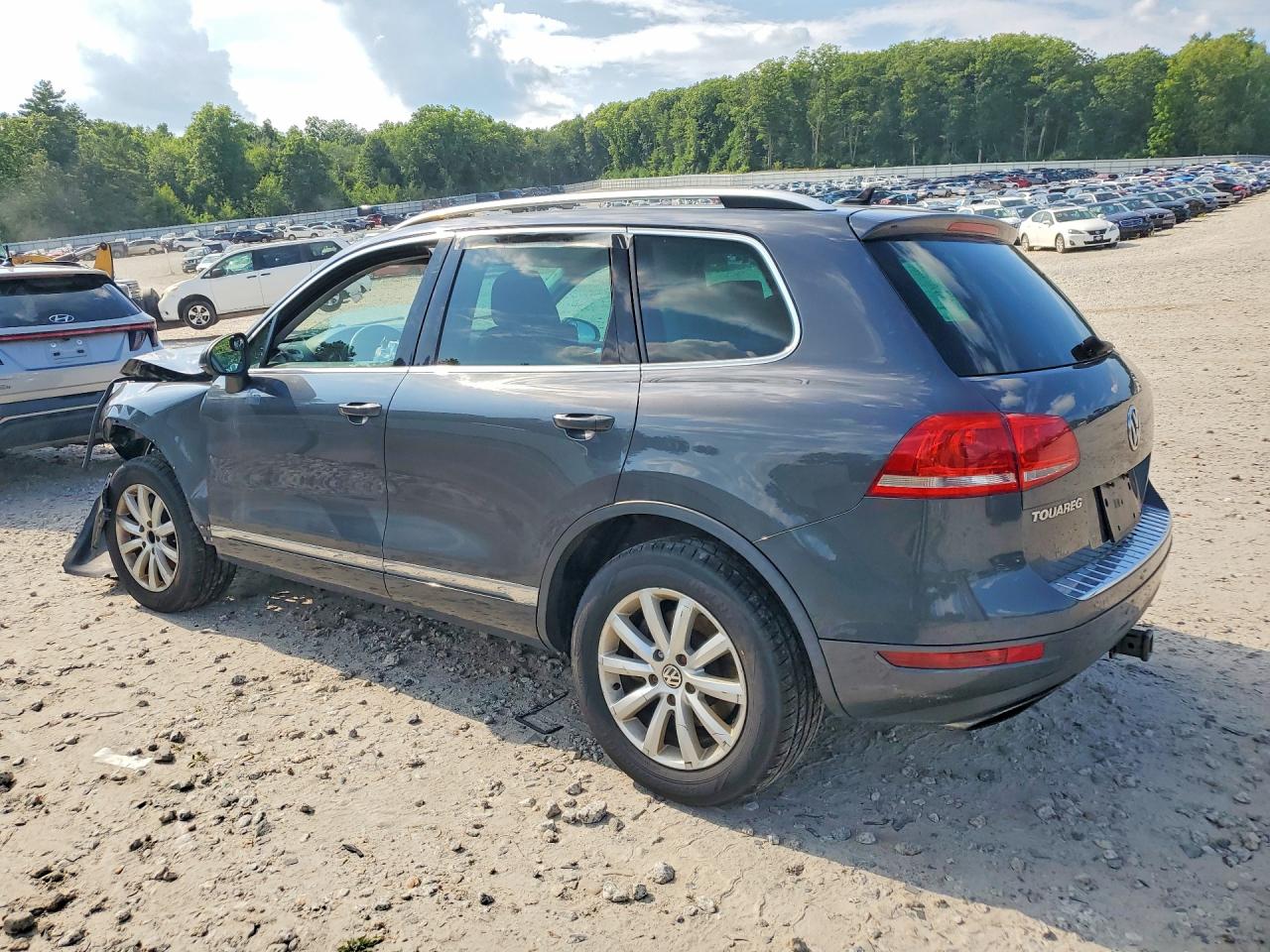 2011 Volkswagen Touareg V6 Gray vin: WVGFF9BP6BD004505