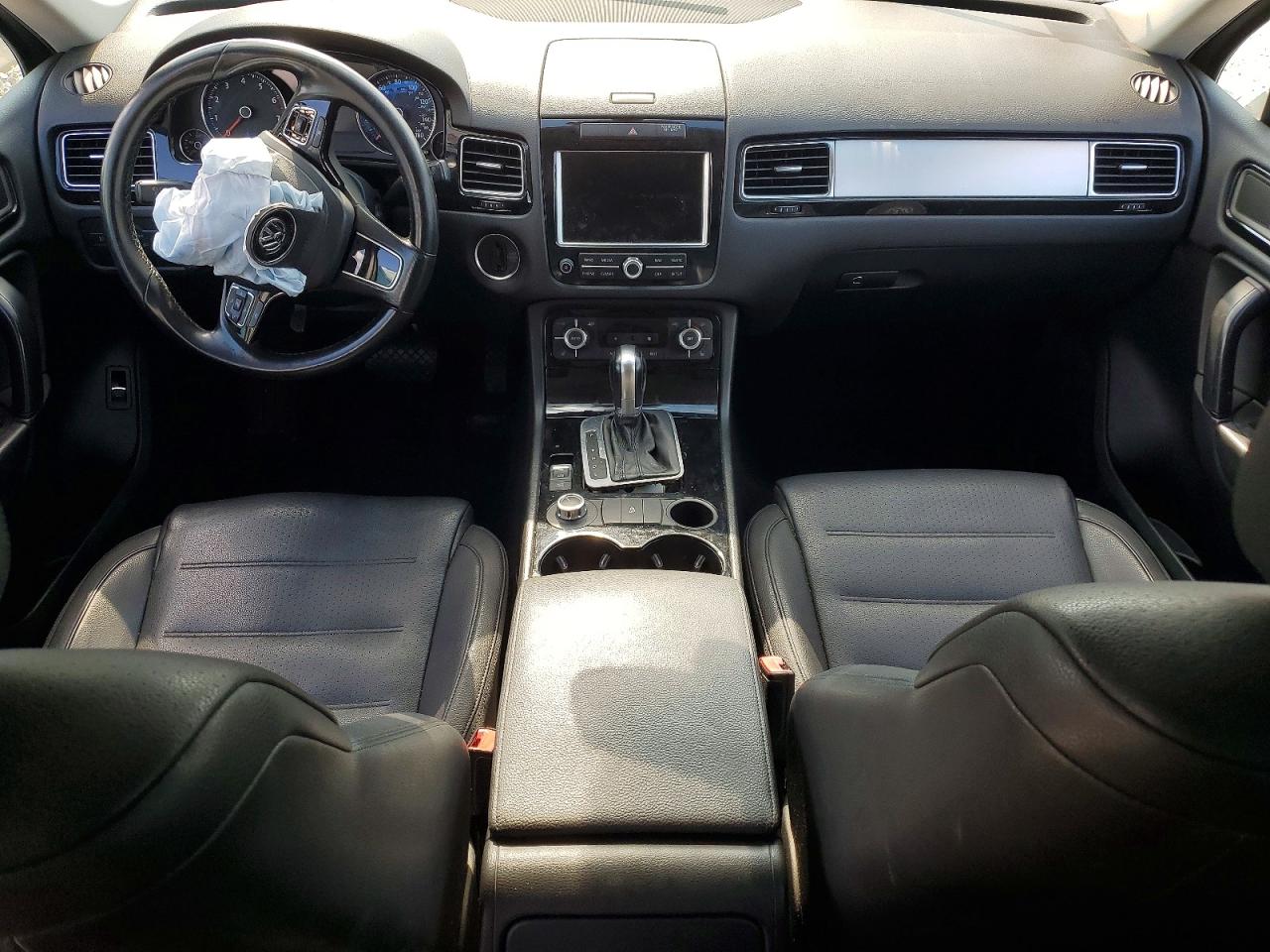 2011 Volkswagen Touareg V6 Gray vin: WVGFF9BP6BD004505