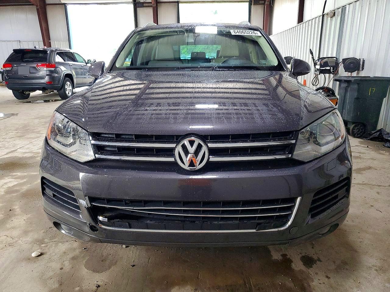 2012 Volkswagen Touareg V6 Brown vin: WVGFF9BP6CD000651