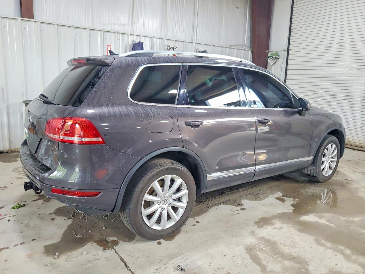 2012 Volkswagen Touareg V6 Brown vin: WVGFF9BP6CD000651