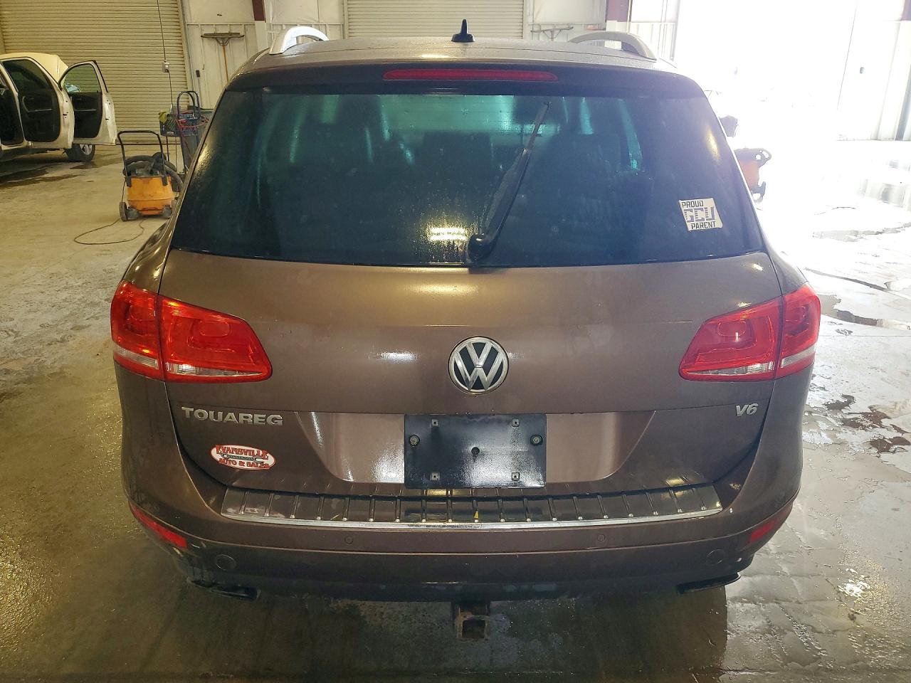 2012 Volkswagen Touareg V6 Brown vin: WVGFF9BP6CD001203