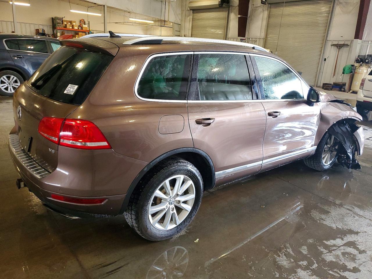 2012 Volkswagen Touareg V6 Brown vin: WVGFF9BP6CD001203
