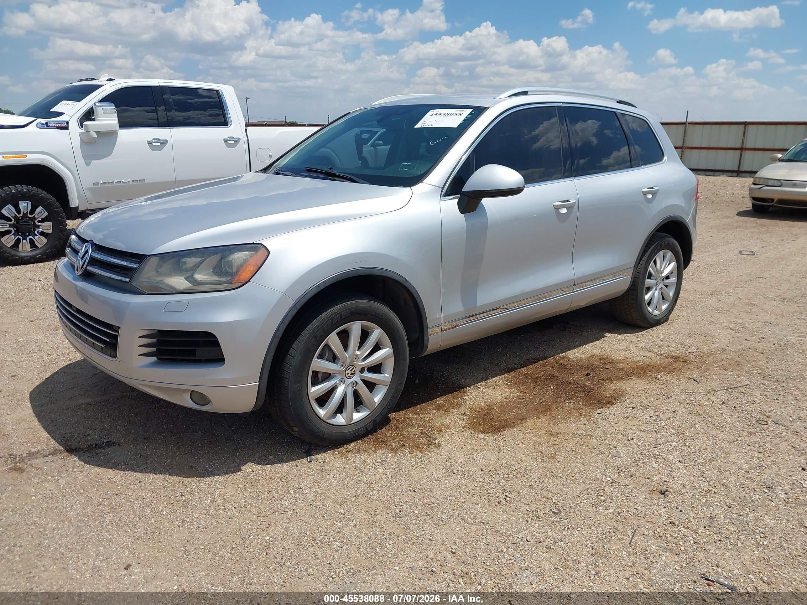 2012 Volkswagen Touareg Vr6 Sport Silver vin: WVGFF9BP7CD001906