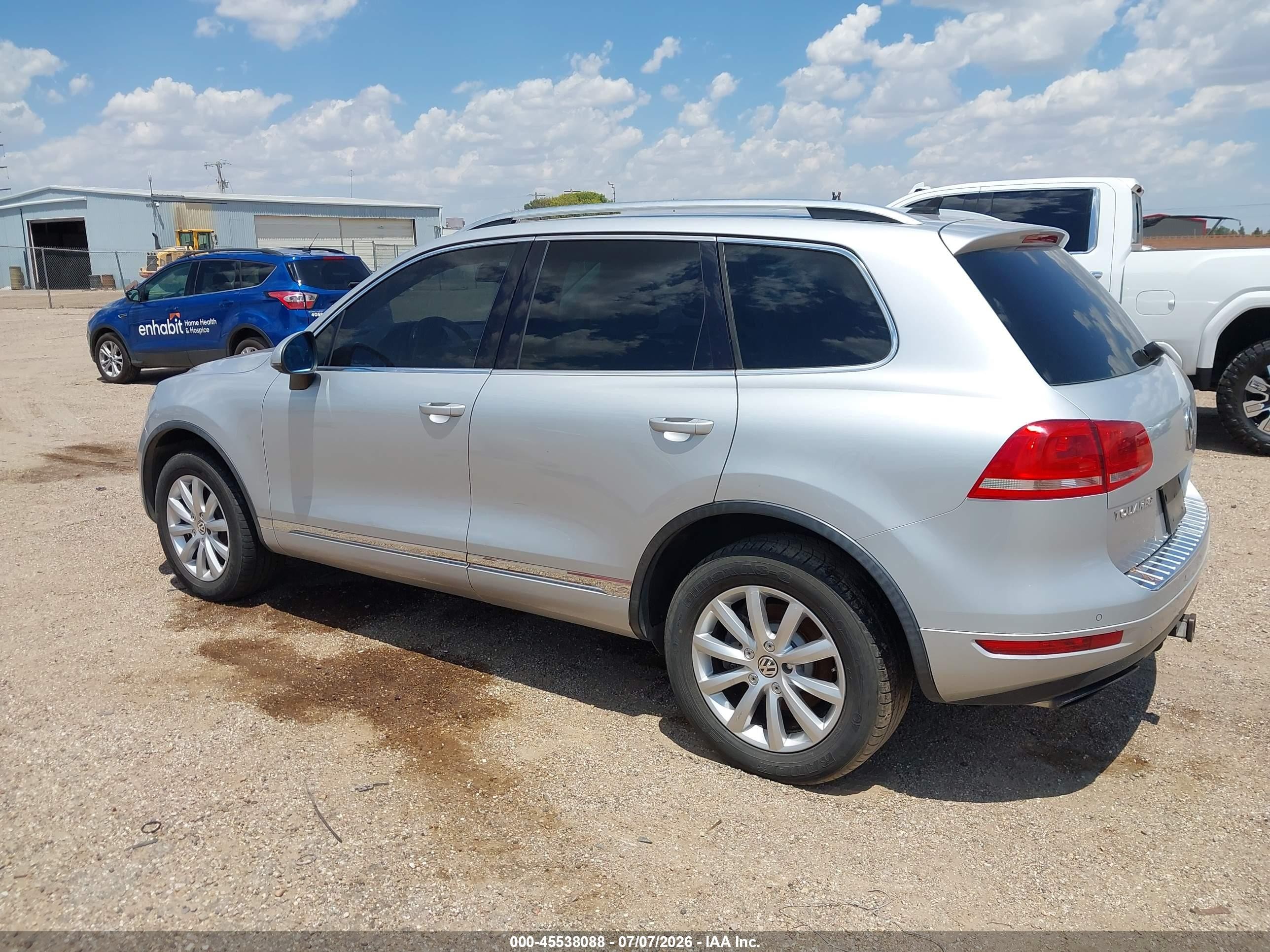 2012 Volkswagen Touareg Vr6 Sport Silver vin: WVGFF9BP7CD001906
