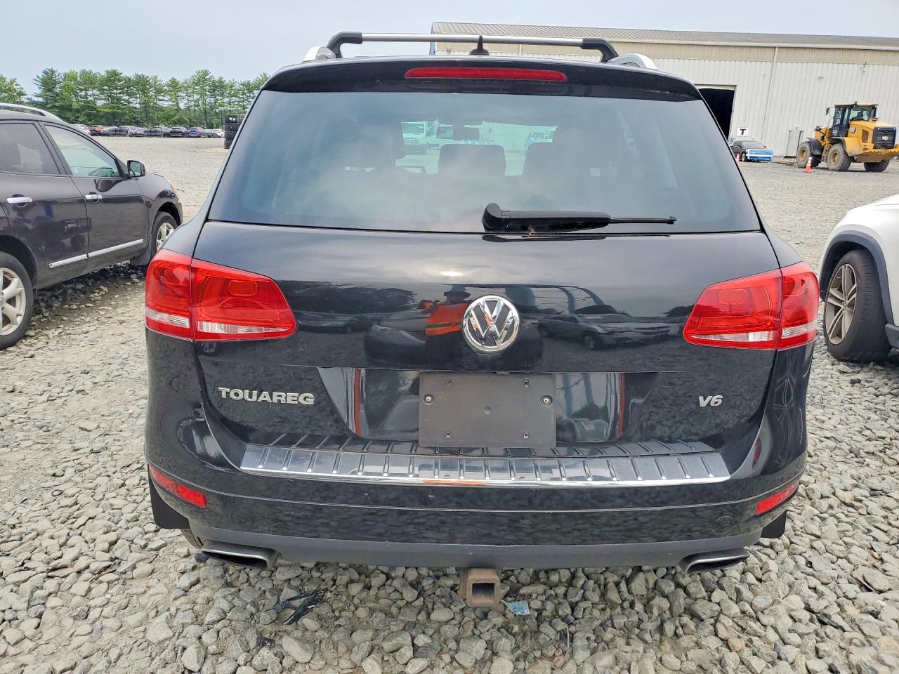 2011 Volkswagen Touareg V6 Black vin: WVGFF9BP8BD001072