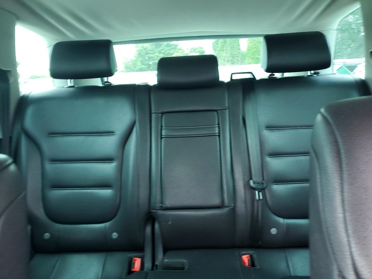 2011 Volkswagen Touareg V6 Black vin: WVGFF9BP8BD001072