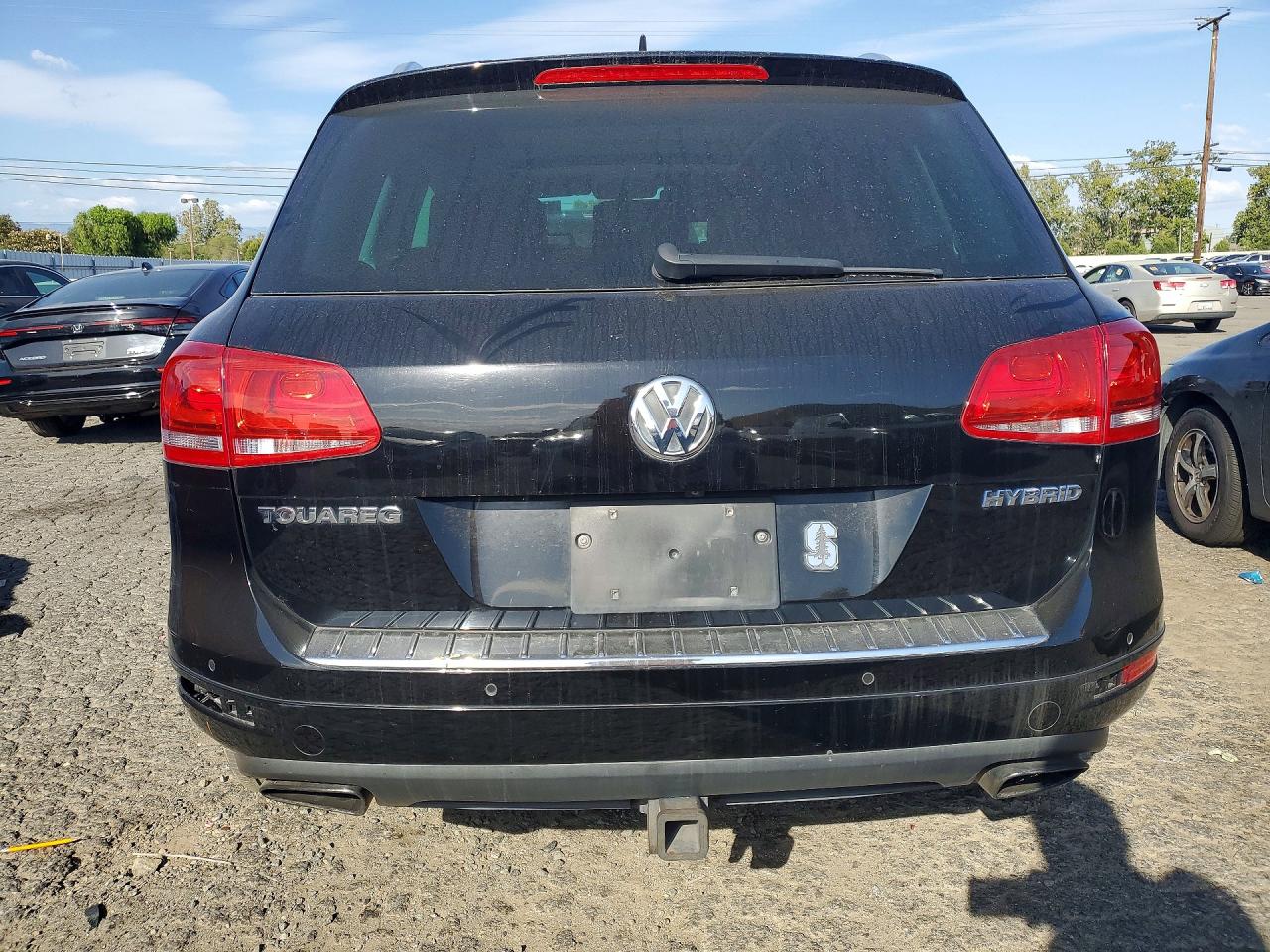 2011 Volkswagen Touareg Hybrid Black vin: WVGFG9BPXBD003385