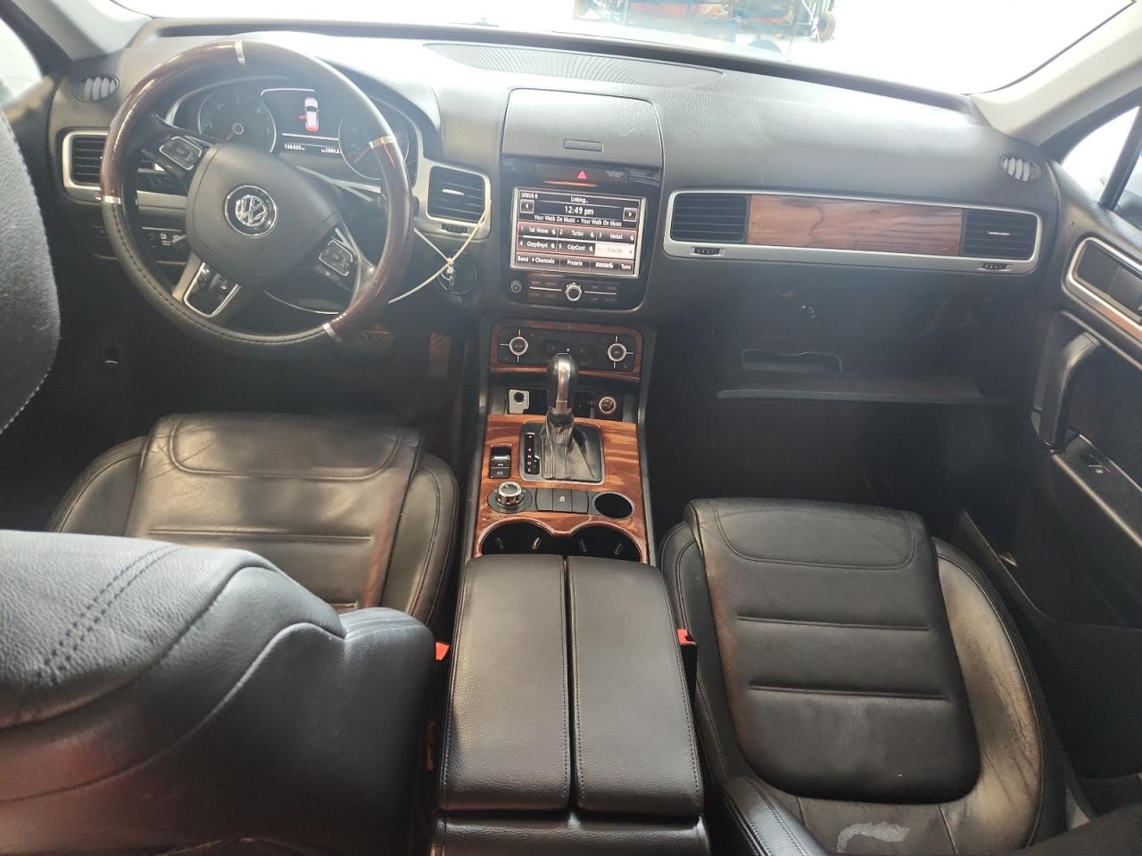 2011 Volkswagen Touareg V6 Tdi Gray vin: WVGFK9BP0BD002003