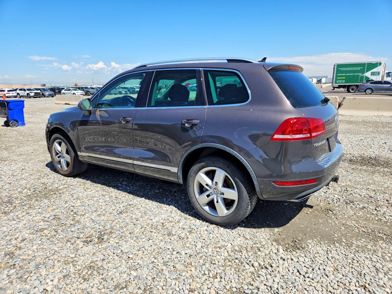 2011 Volkswagen Touareg V6 Tdi Brown vin: WVGFK9BP0BD003295