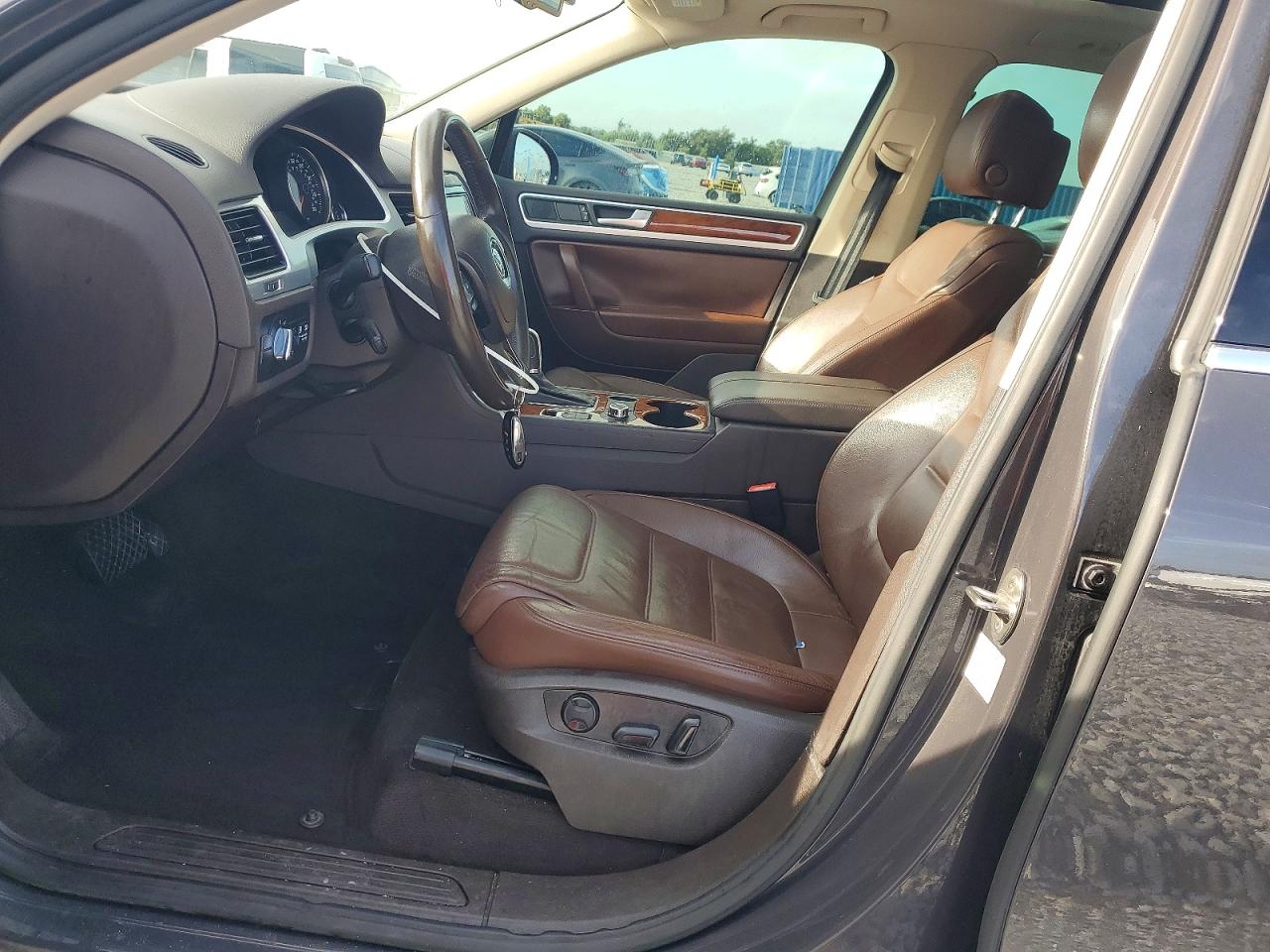 2012 Volkswagen Touareg V6 Tdi Gray vin: WVGFK9BP0CD005534